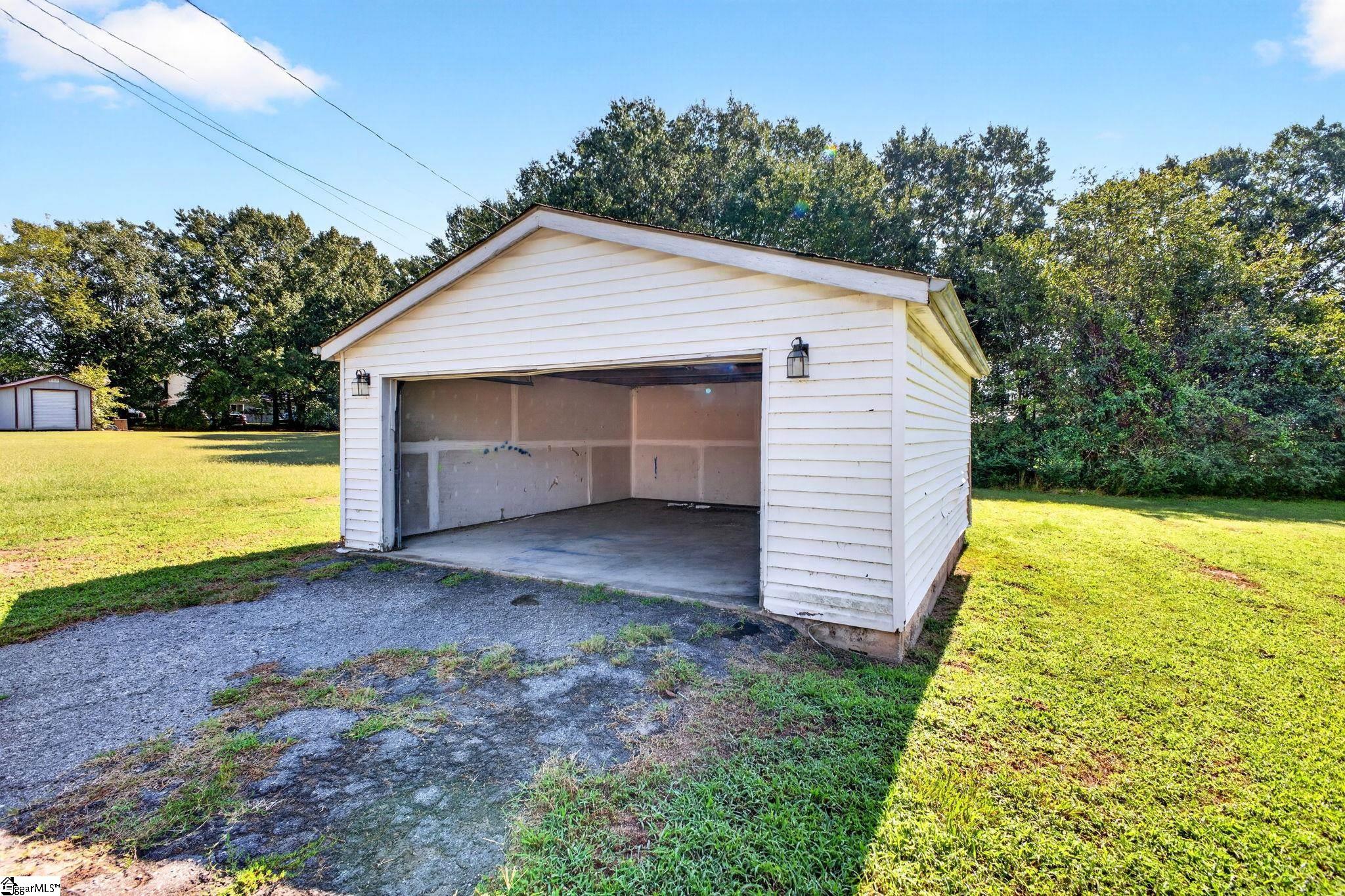 109 Old Farm Road Property Photo 28