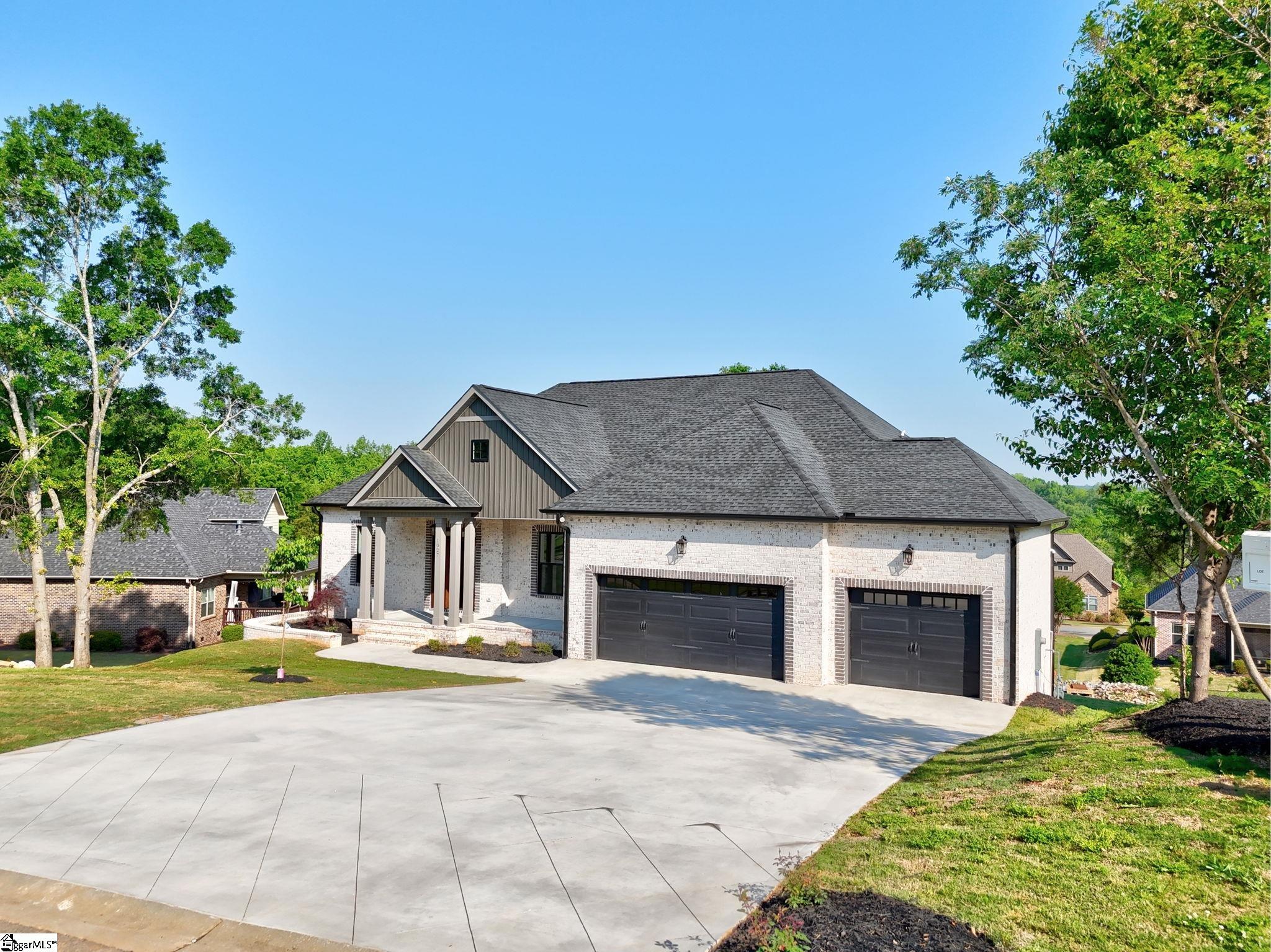 1027 Tuscany Drive Property Photo 5