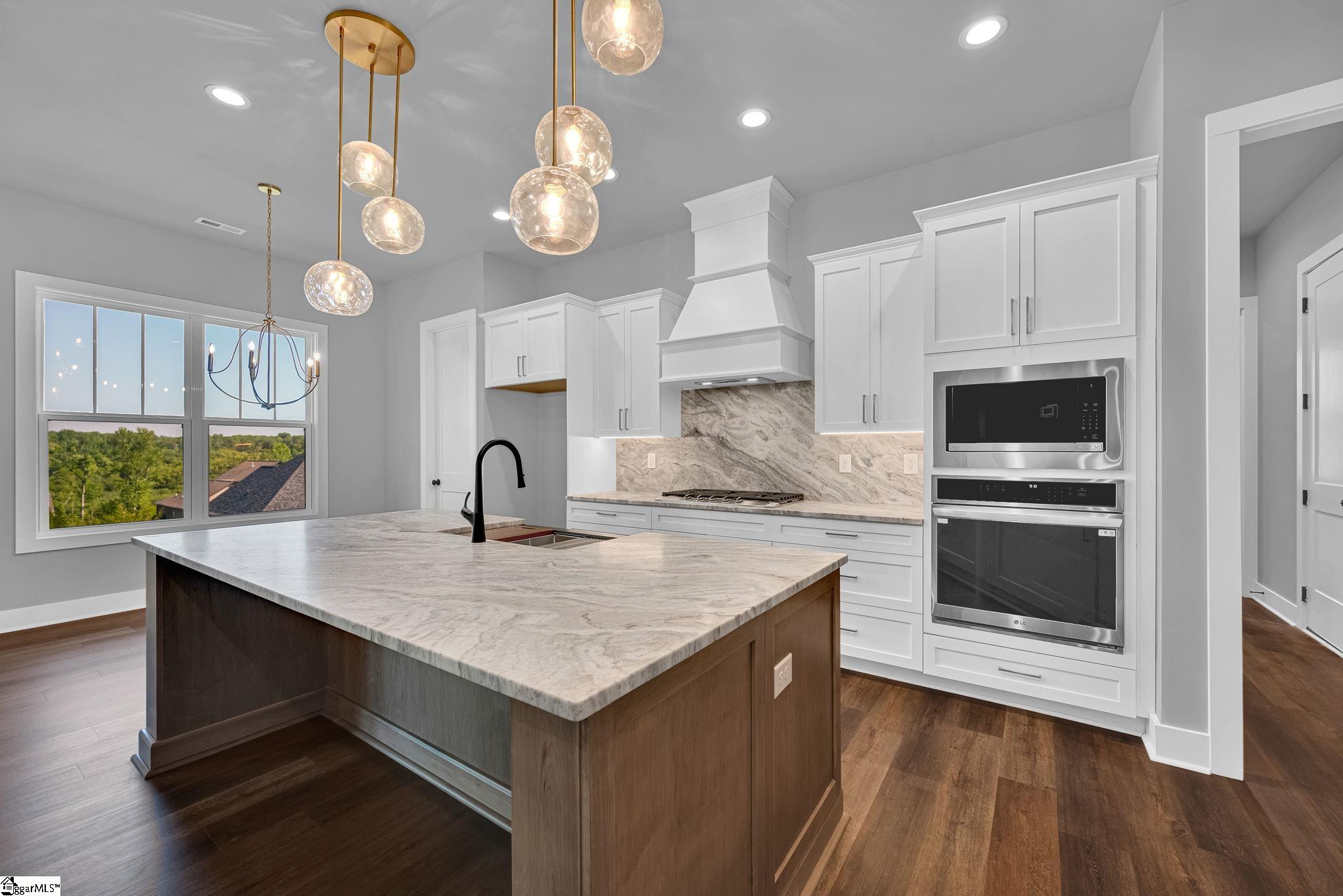 1027 Tuscany Drive Property Photo 7
