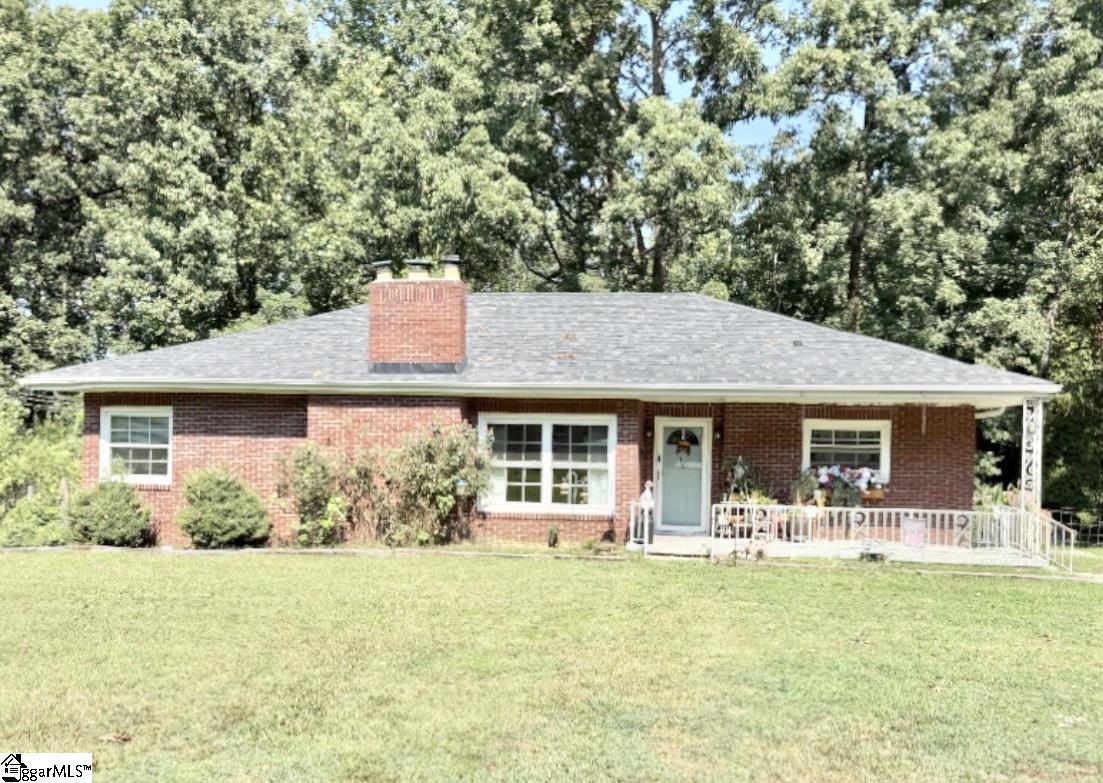 16 Washington Circle Property Photo 1