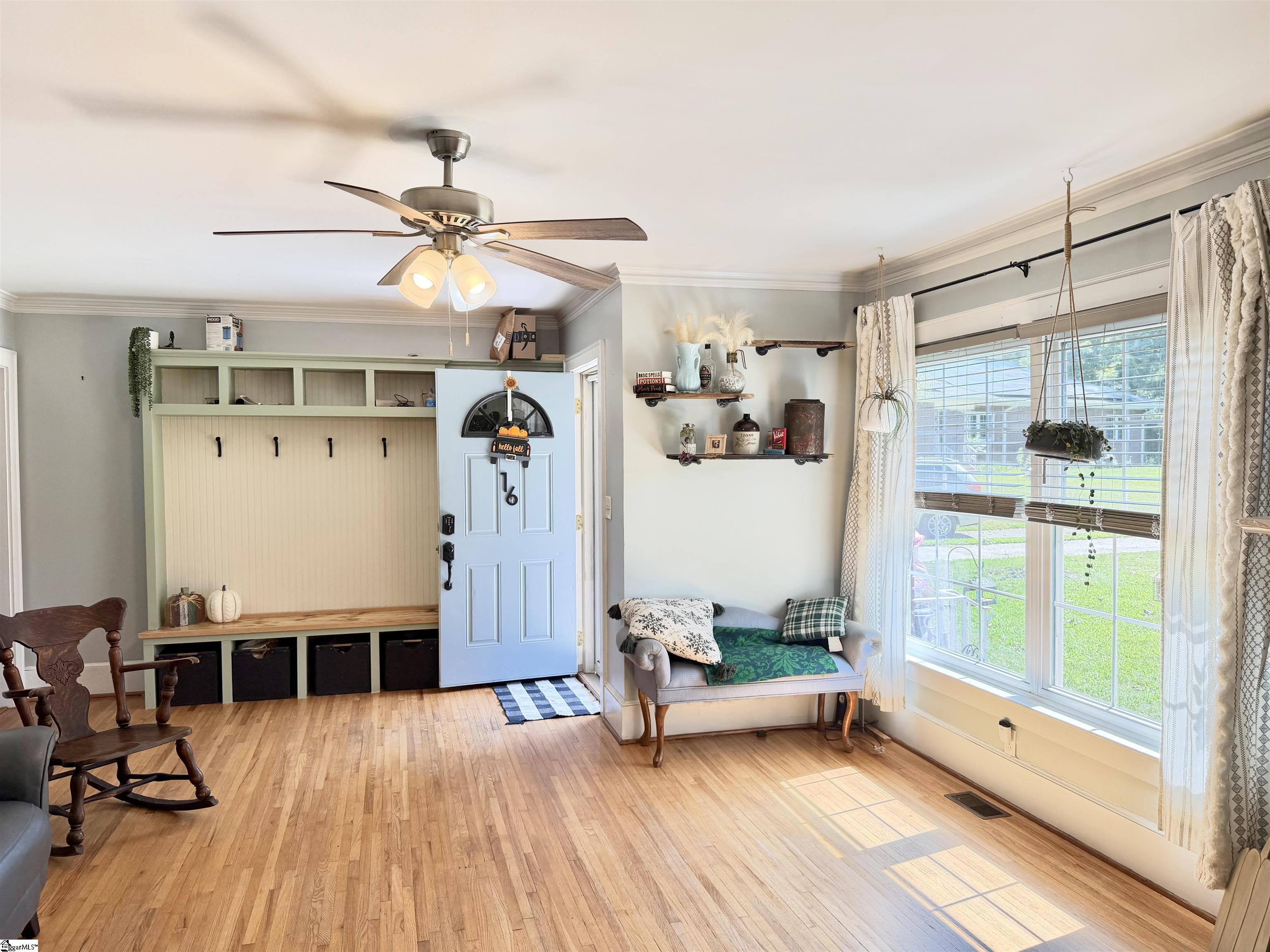 16 Washington Circle Property Photo 3