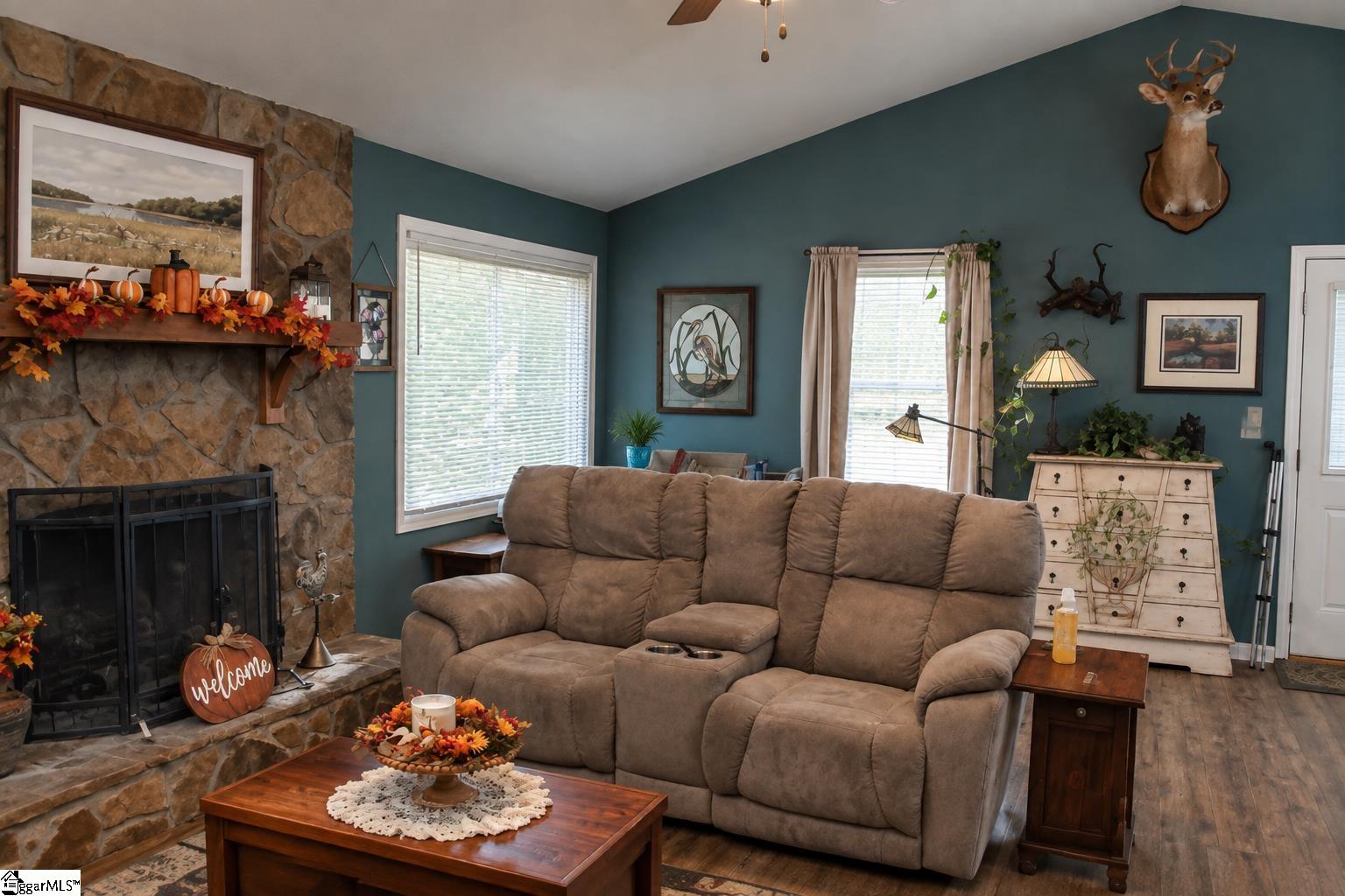 636 Highway 17 Property Photo 4