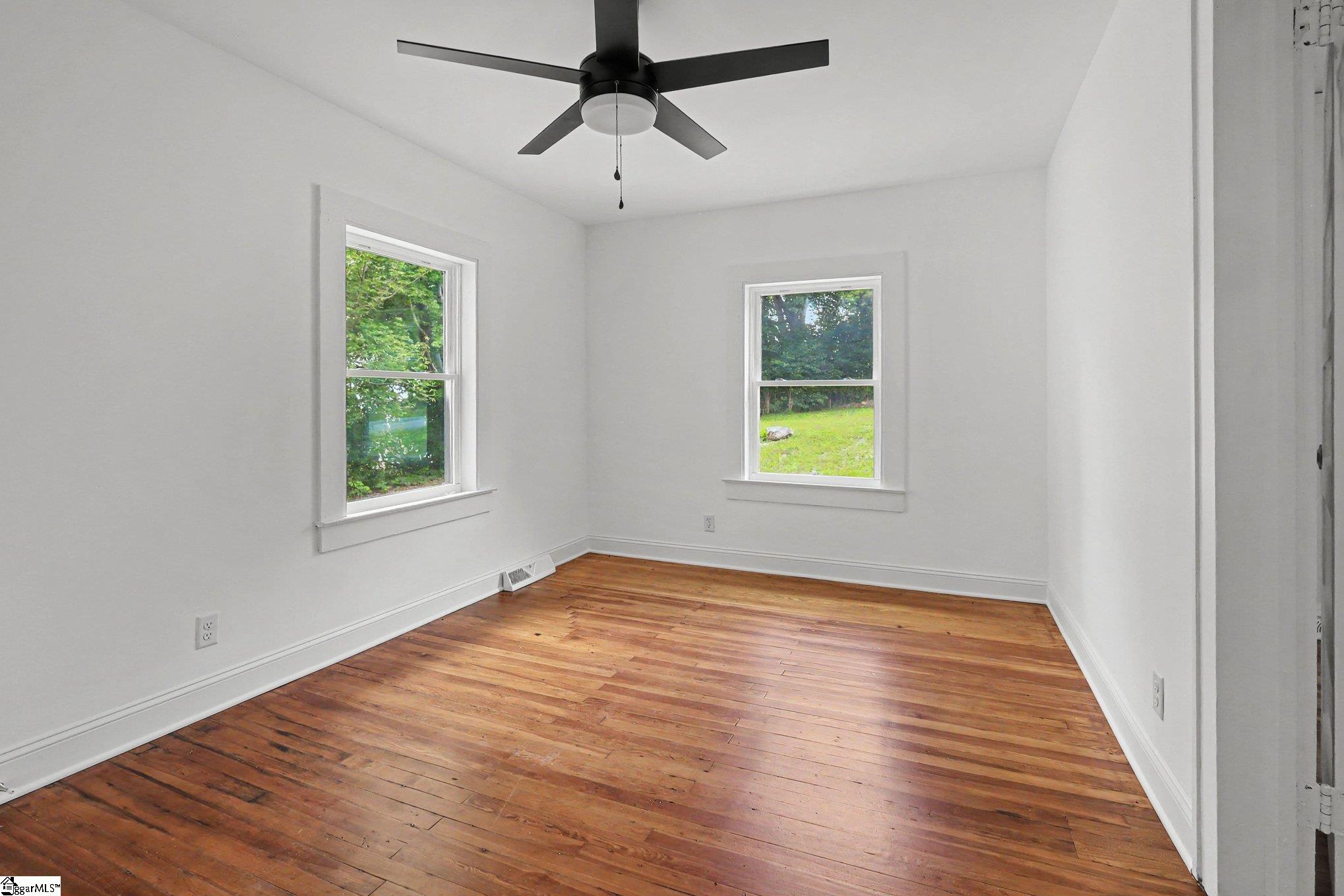 586 Hickory Drive Property Photo 14