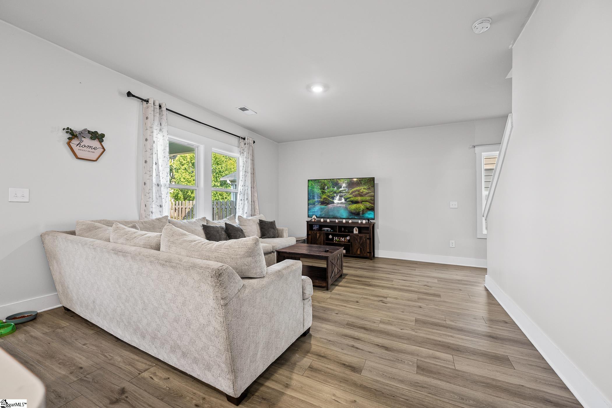 31 Cavell Drive Property Photo 6