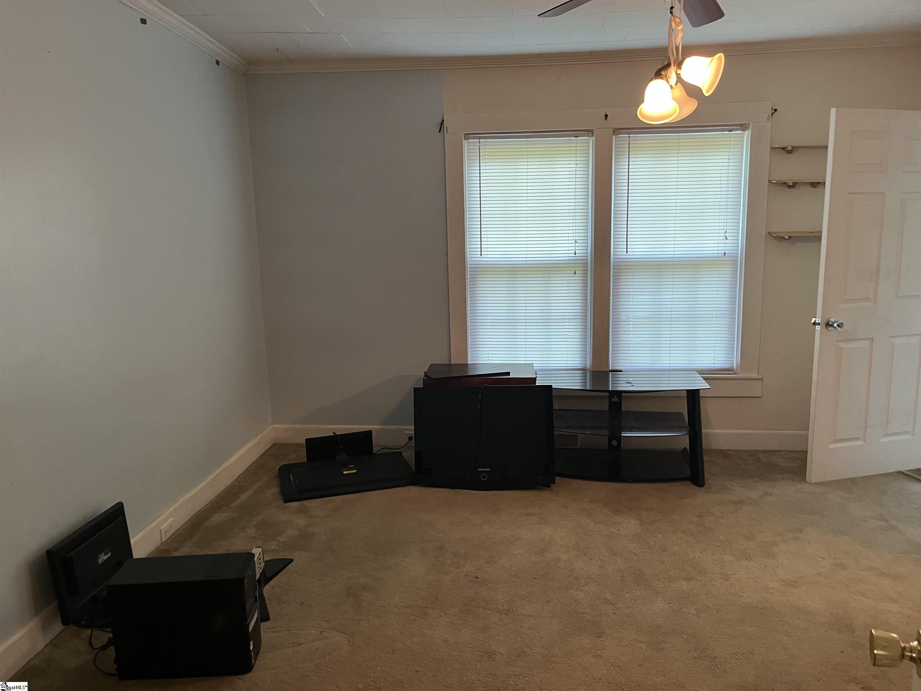 486 Scott Road Property Photo 8