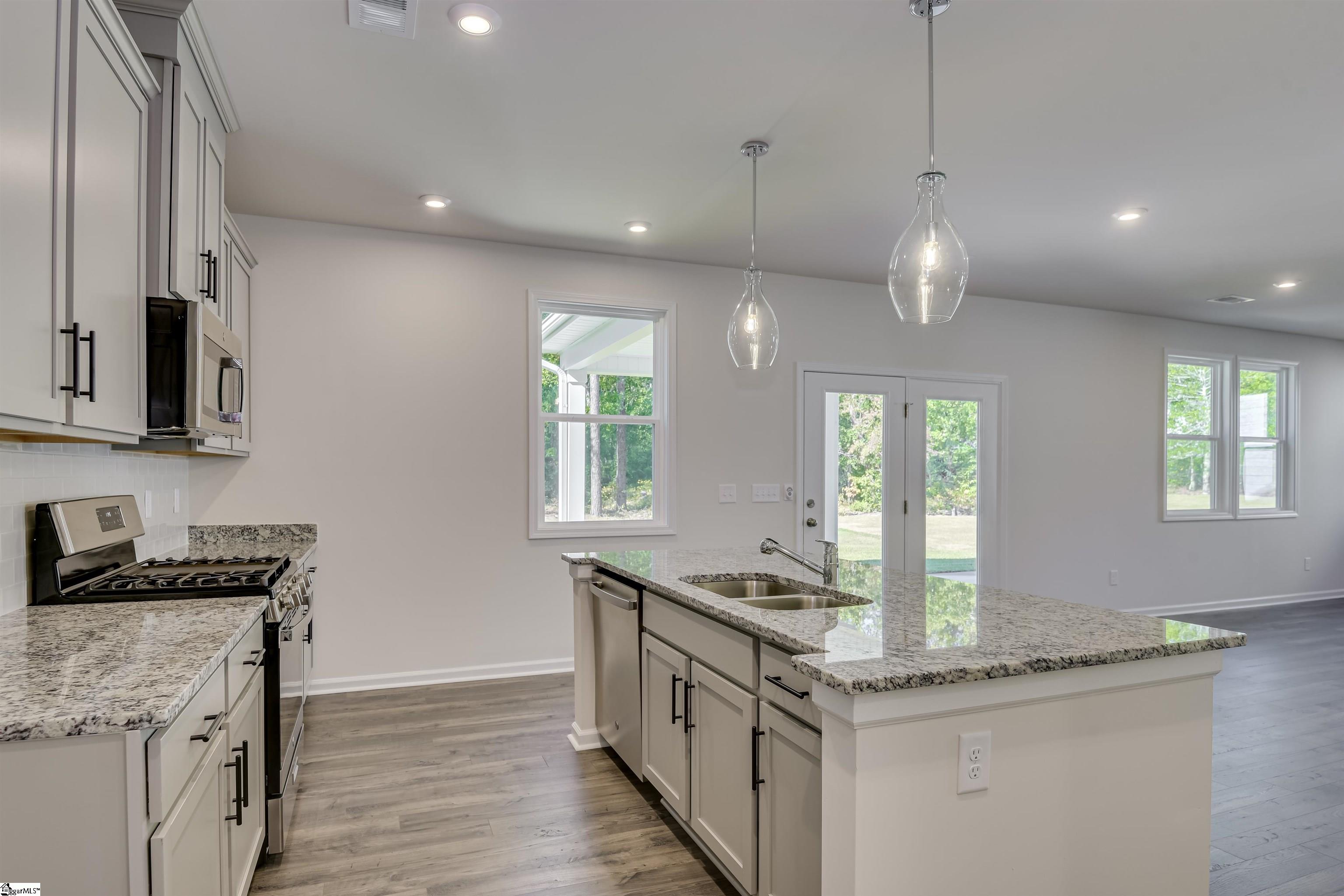 201 Harling Court Property Photo 6