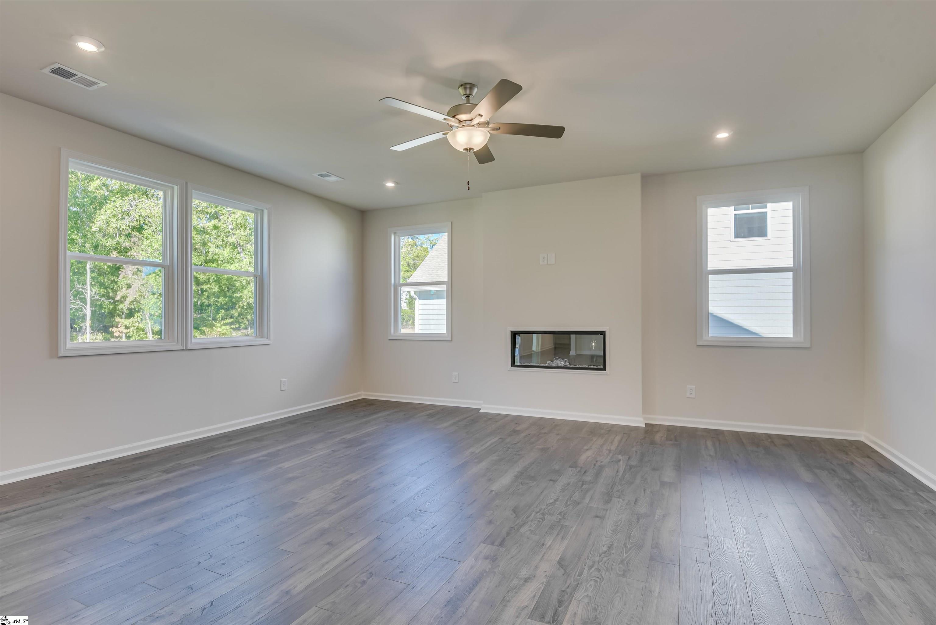 201 Harling Court Property Photo 10