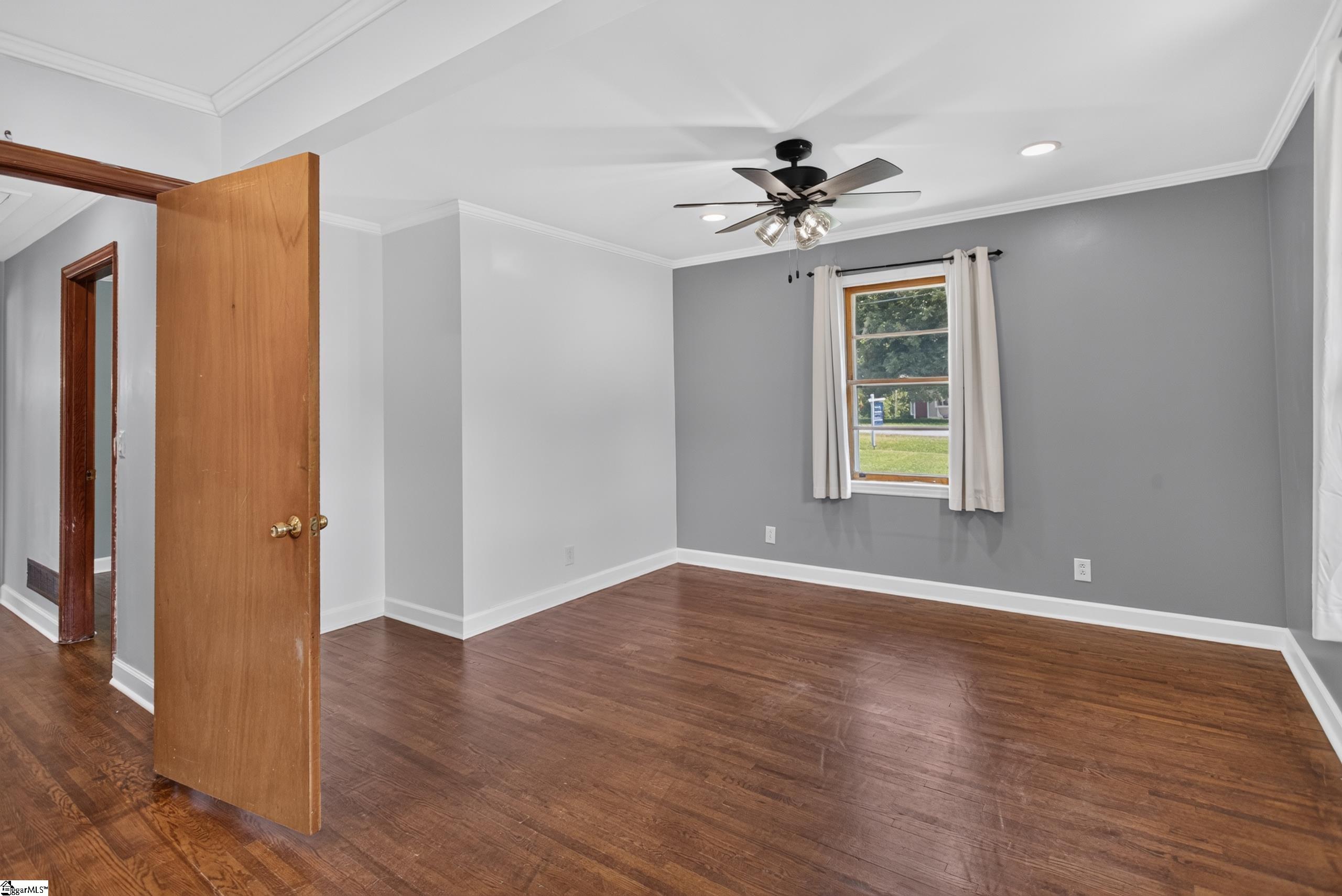 242 Sherwood Drive Property Photo 28