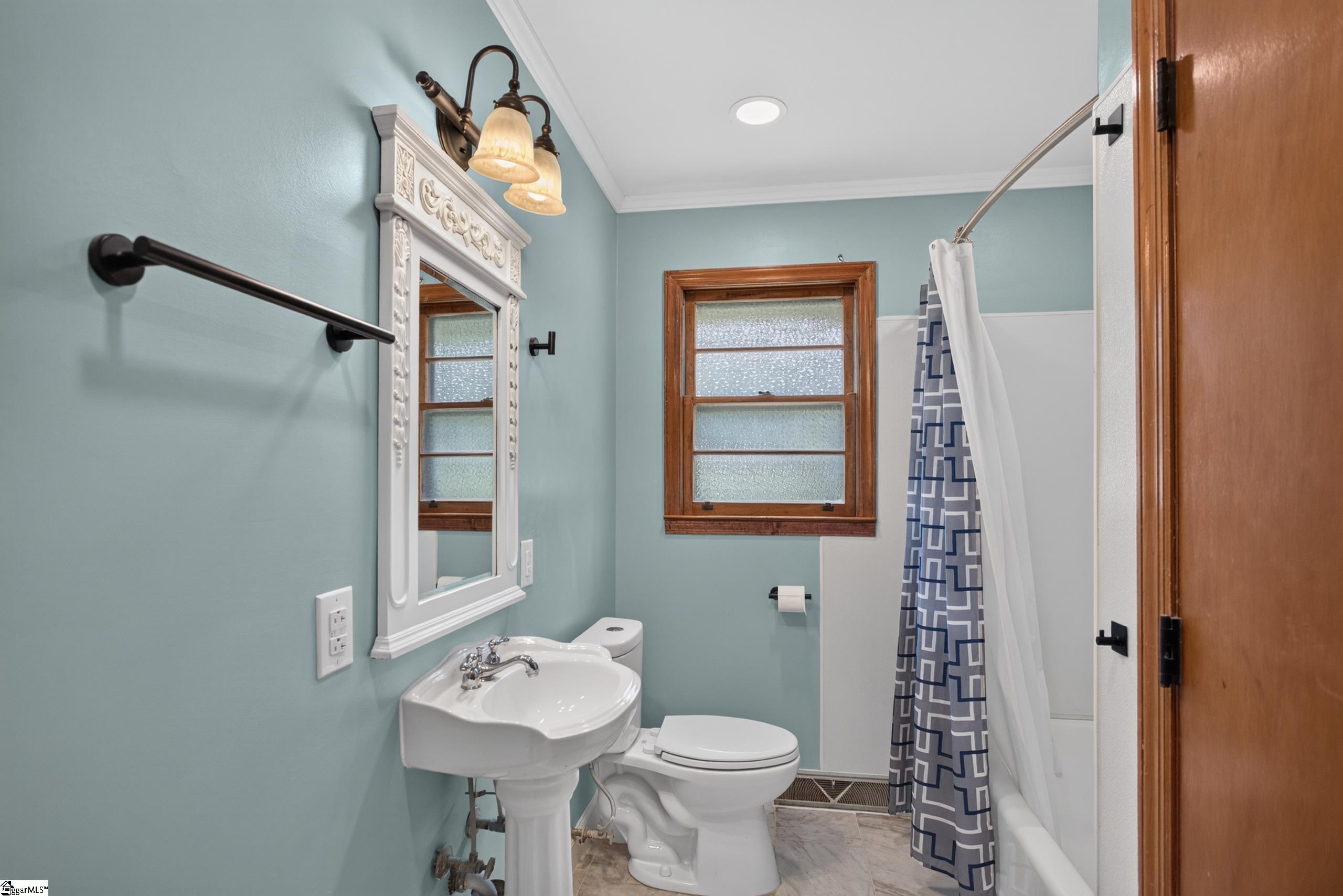 242 Sherwood Drive Property Photo 36