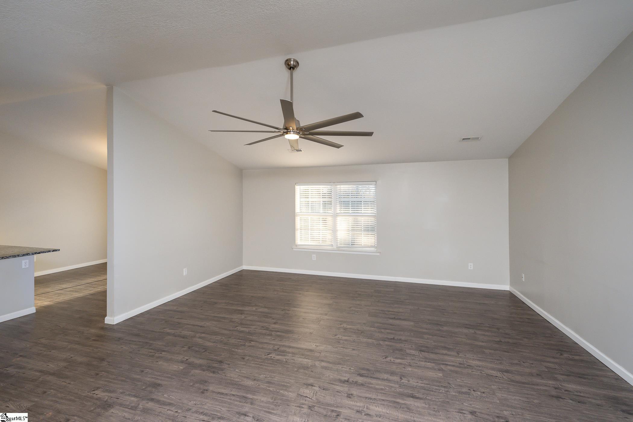 100 Stevens Court Property Photo 5