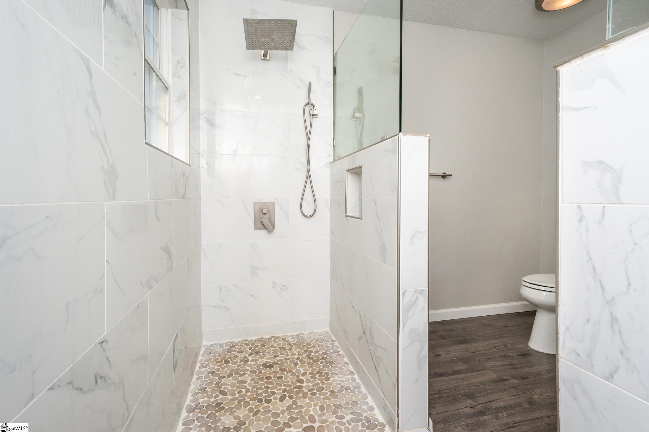 100 Stevens Court Property Photo 15