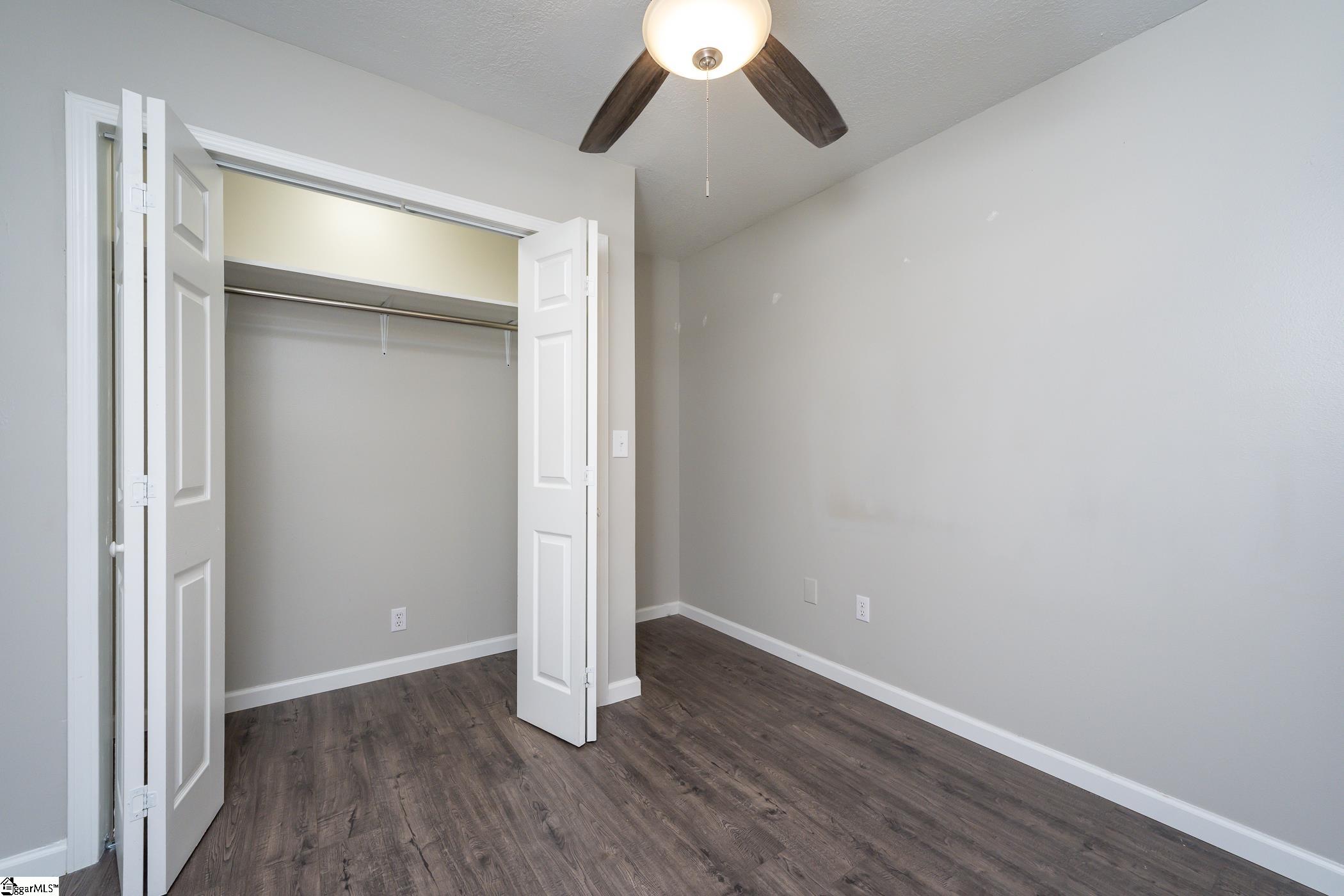 100 Stevens Court Property Photo 18