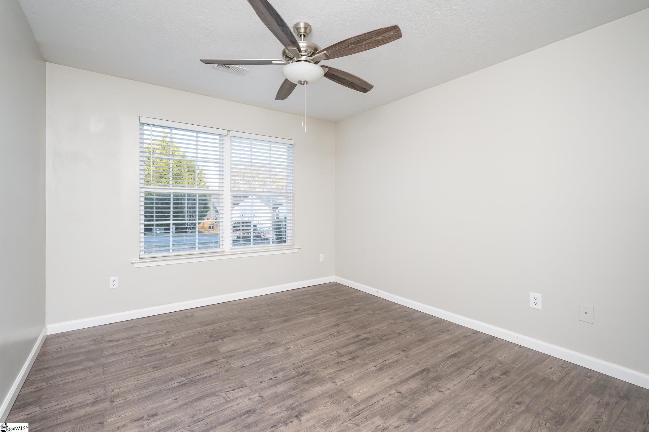 100 Stevens Court Property Photo 19