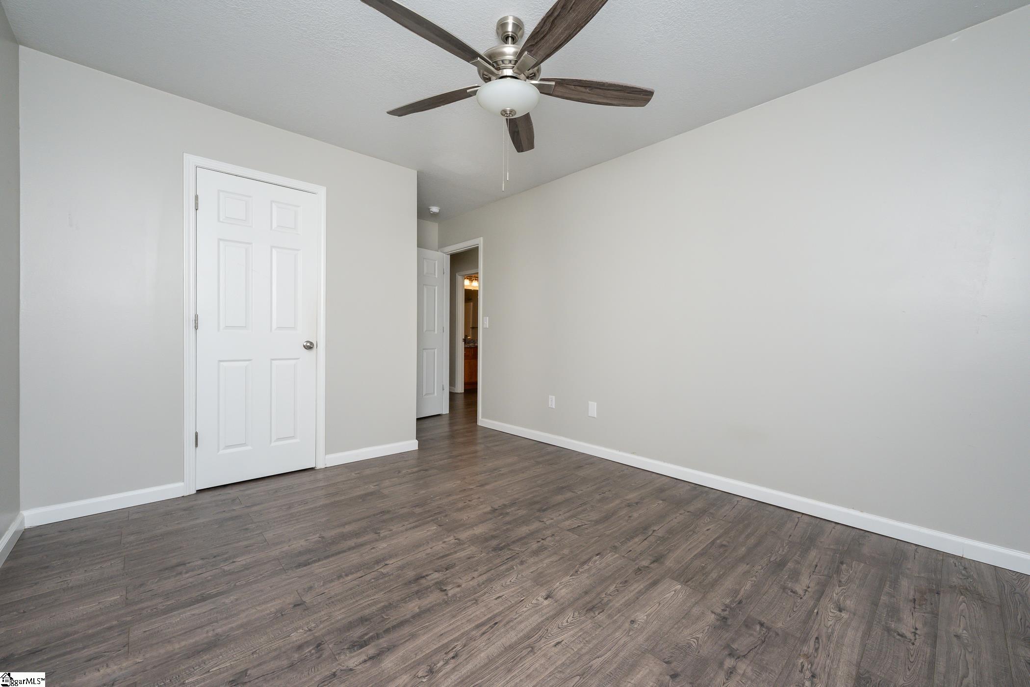 100 Stevens Court Property Photo 20