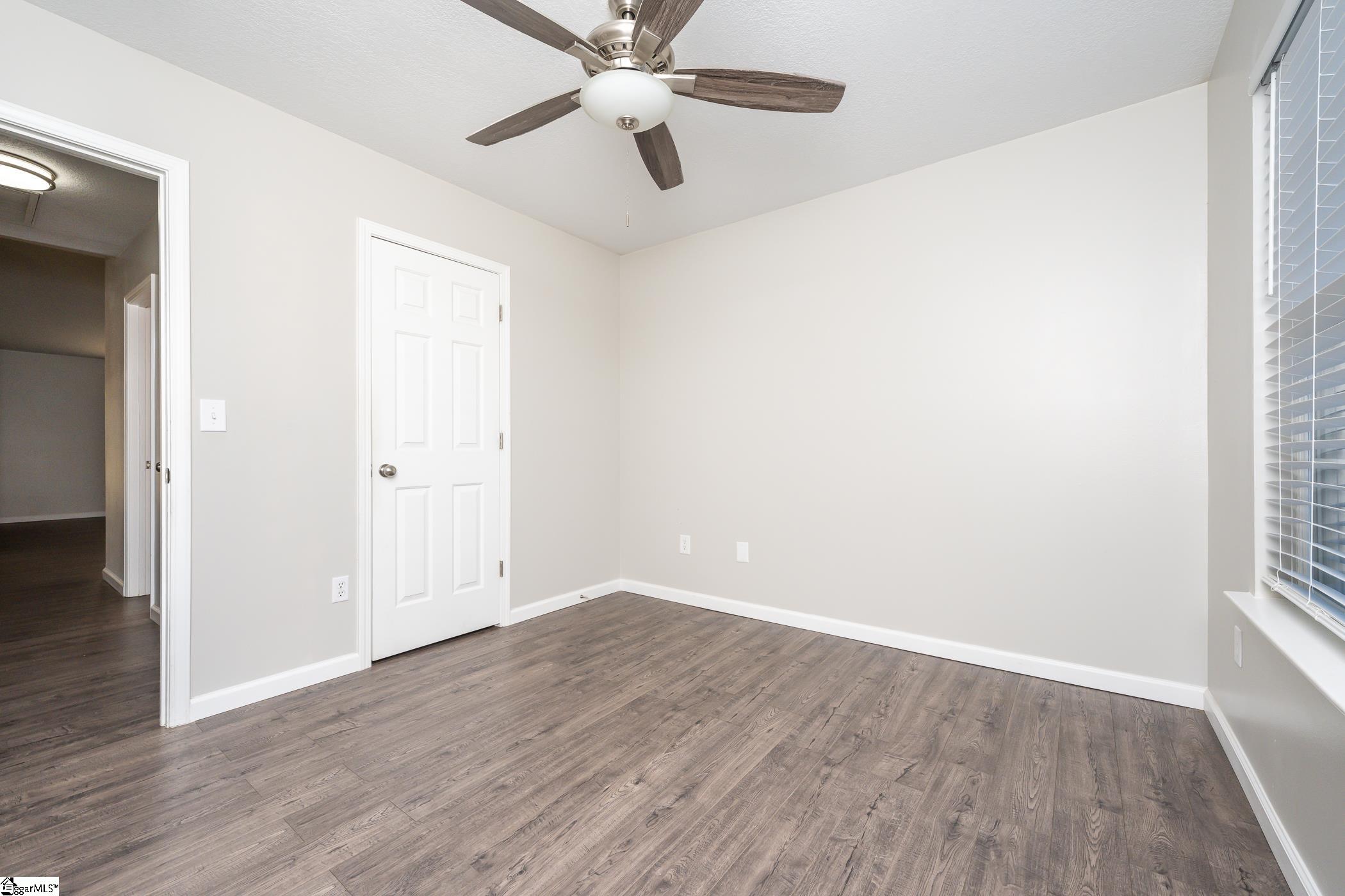 100 Stevens Court Property Photo 23