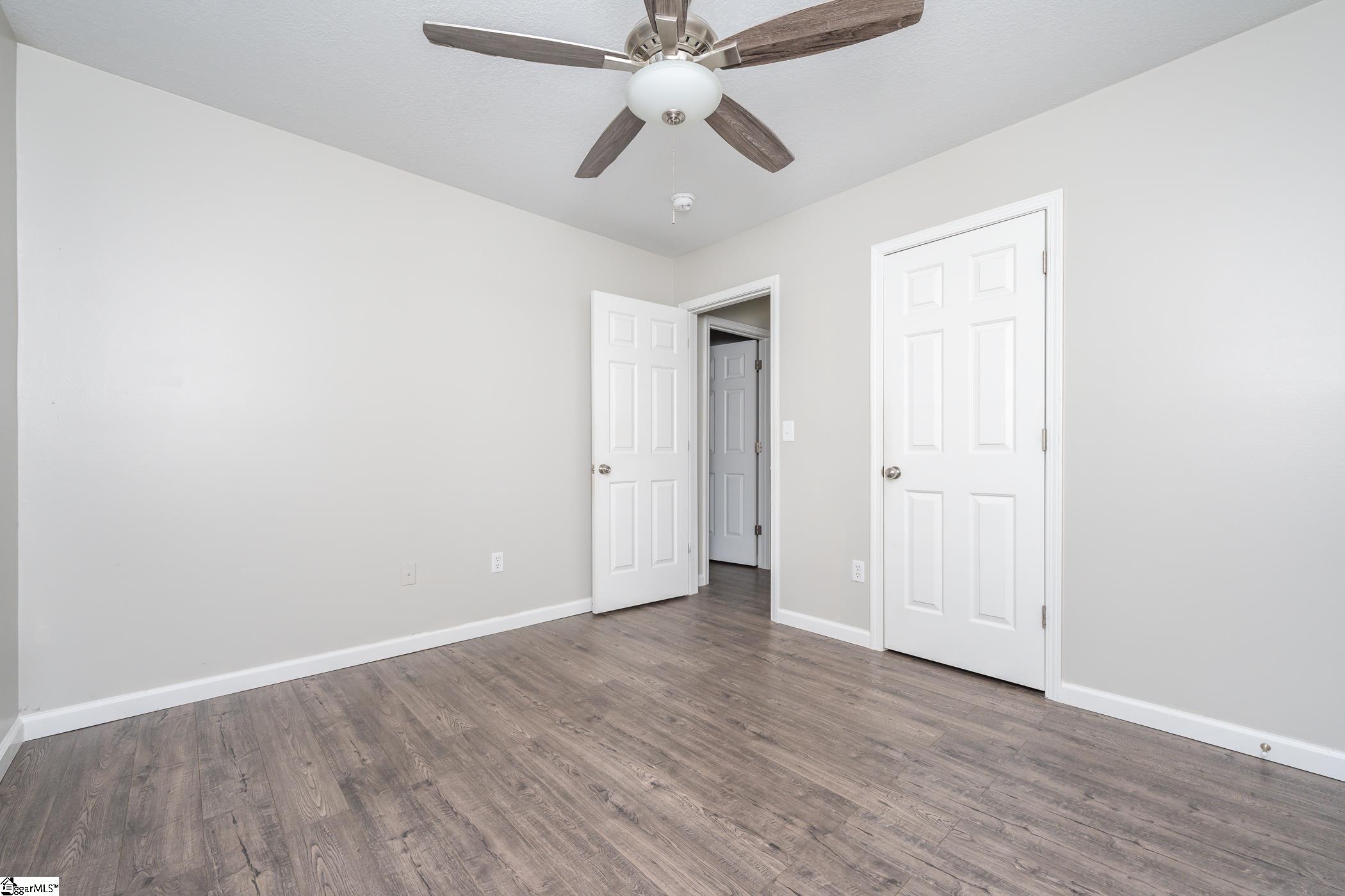 100 Stevens Court Property Photo 24