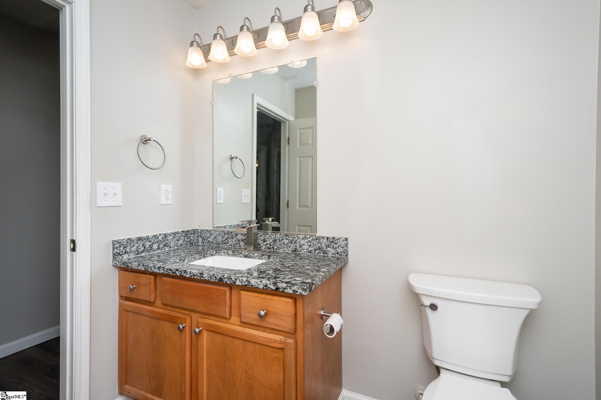 100 Stevens Court Property Photo 27