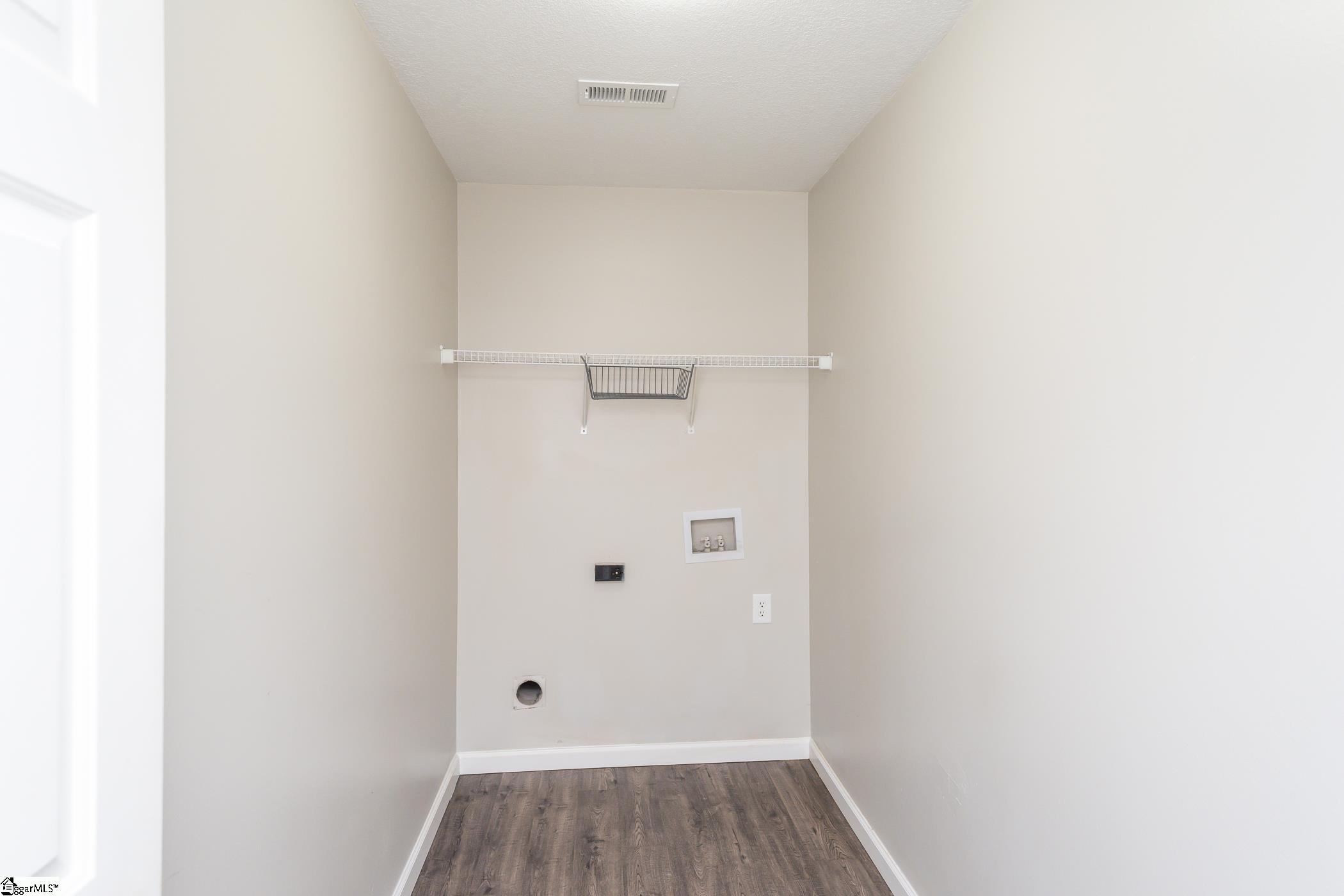 100 Stevens Court Property Photo 29