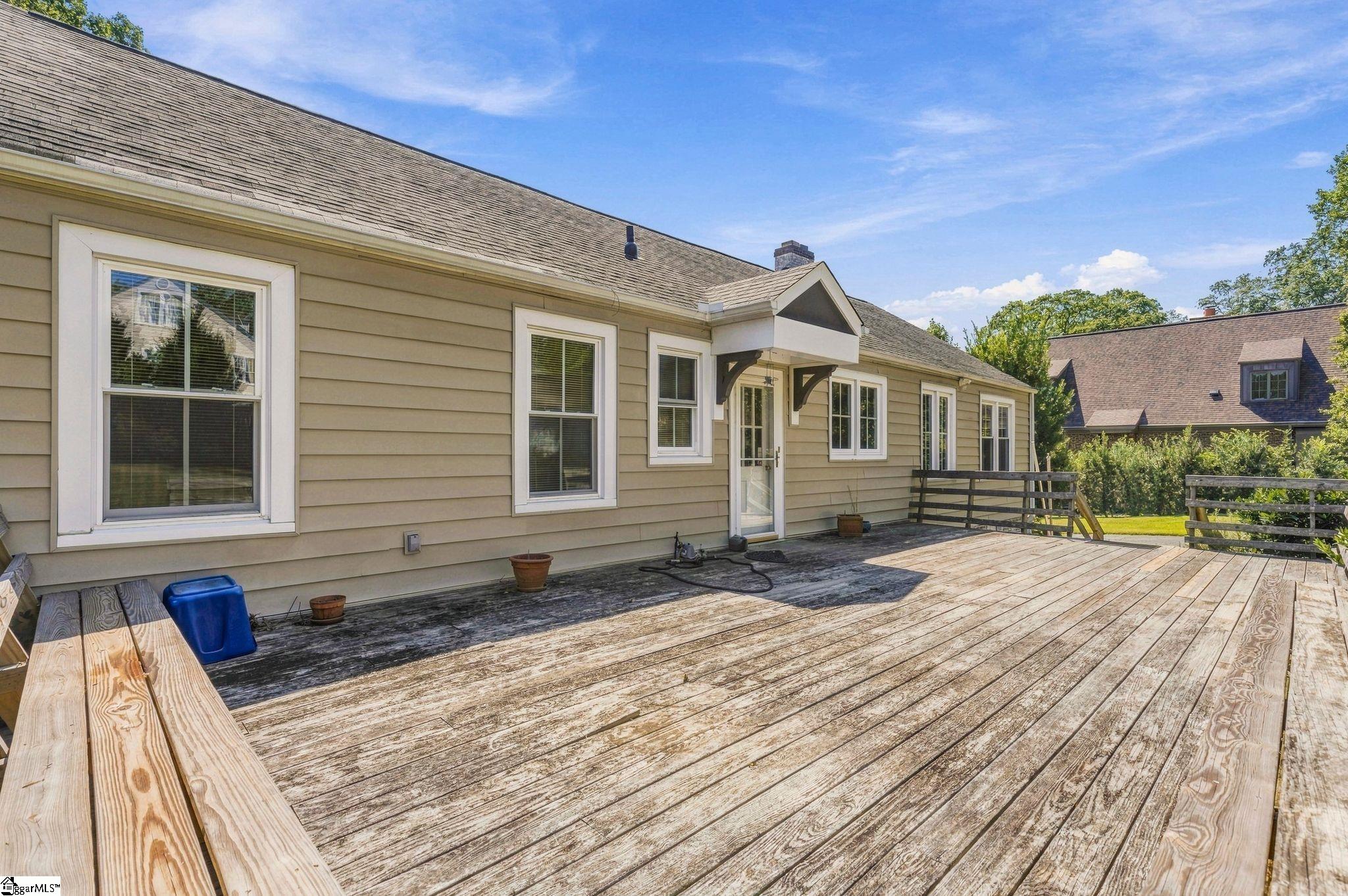 227 Cureton Street Property Photo 15
