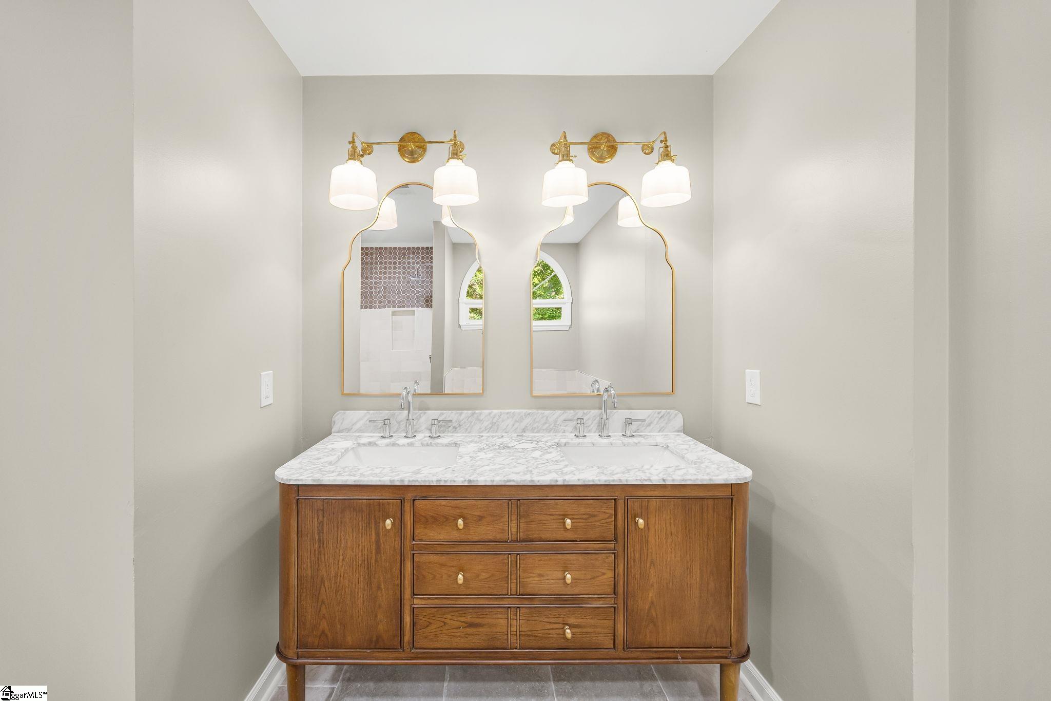 6 Moss Spring Court Property Photo 24