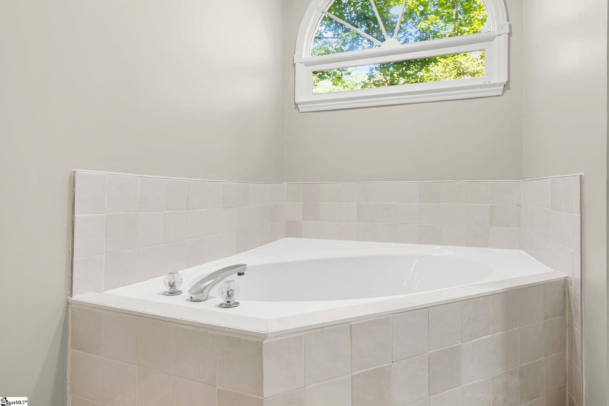 6 Moss Spring Court Property Photo 26