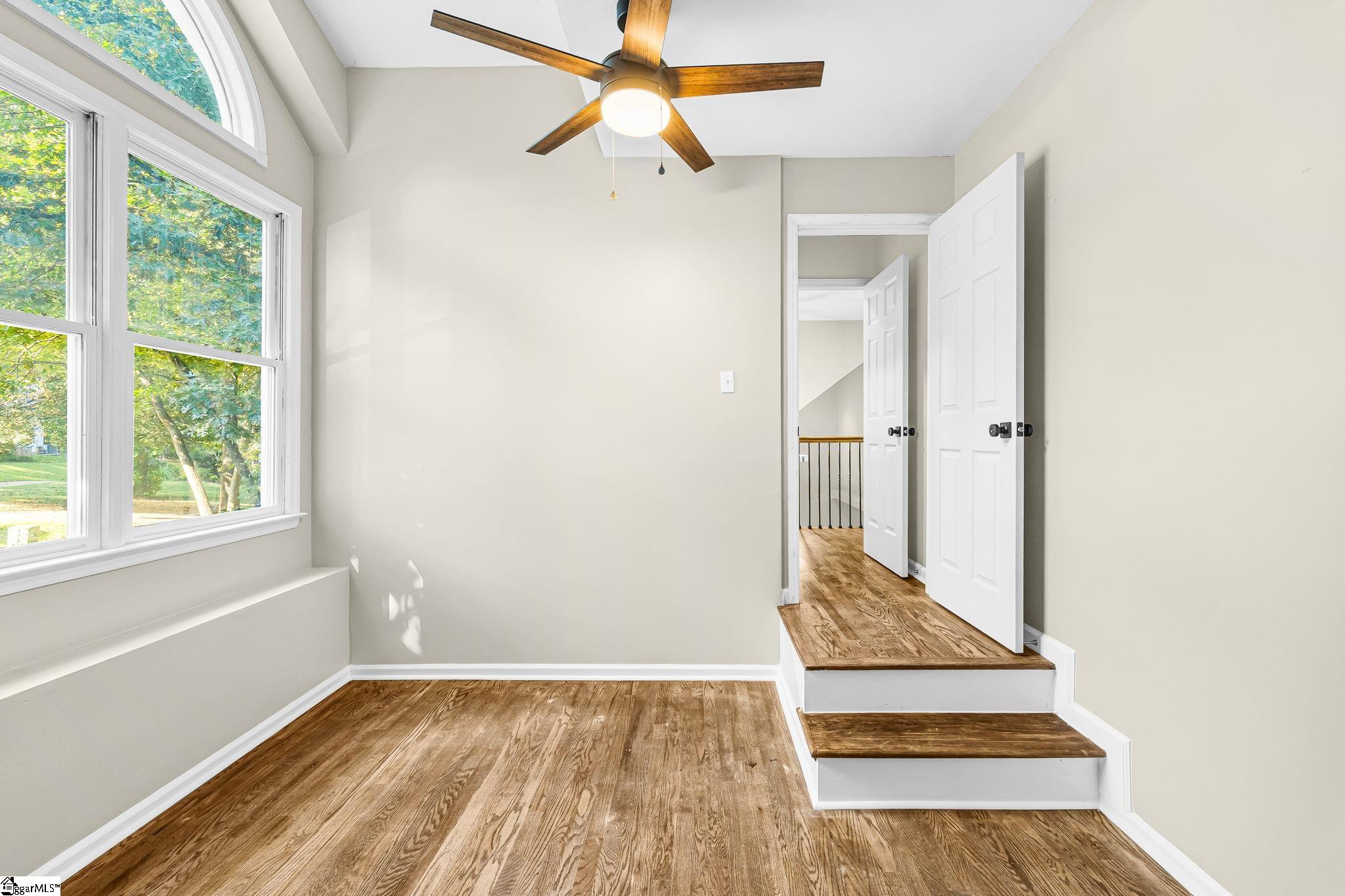 6 Moss Spring Court Property Photo 30