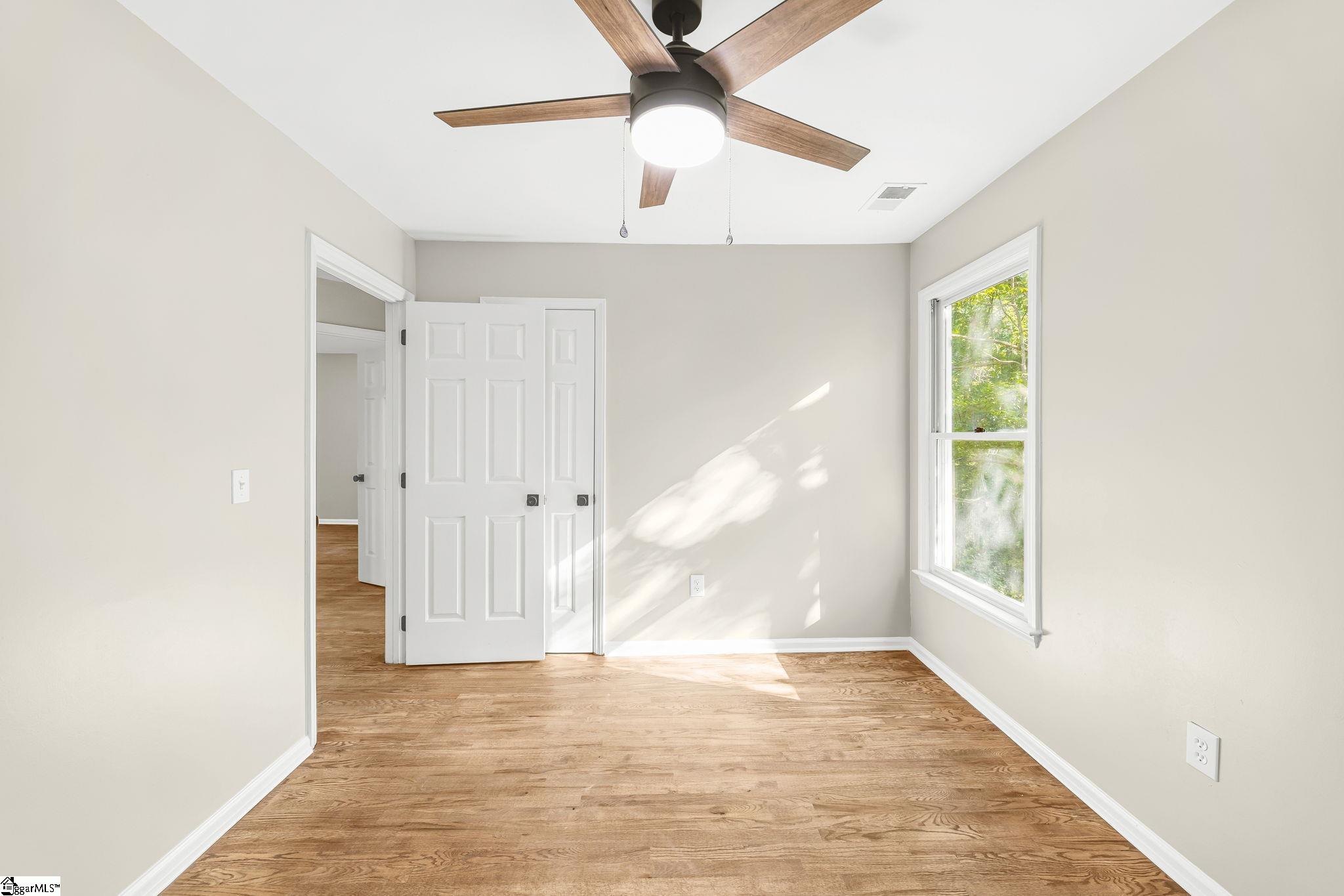 6 Moss Spring Court Property Photo 32