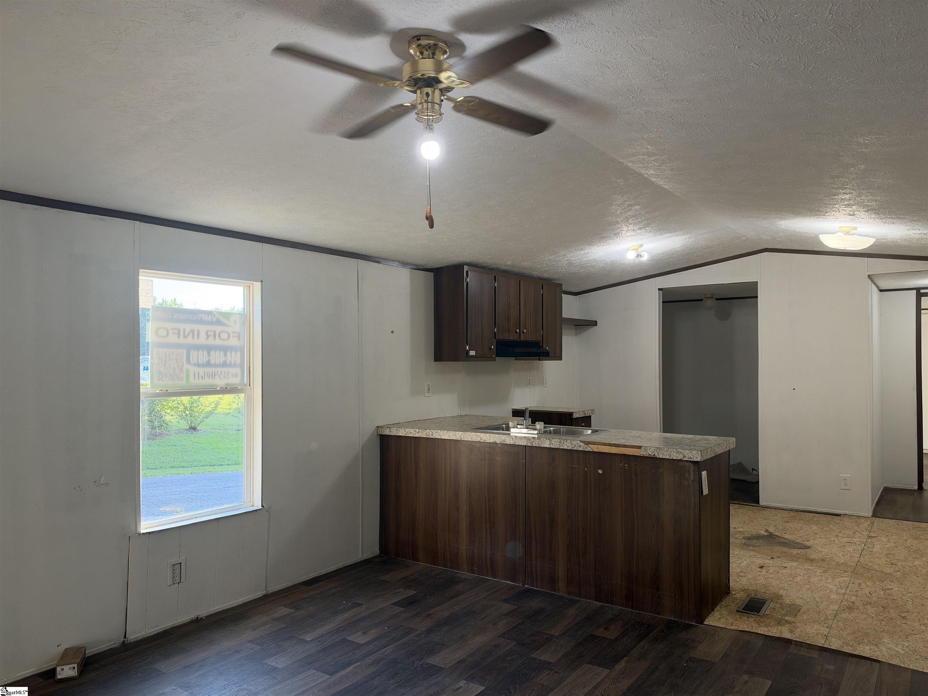 235 Bird Street Property Photo 7