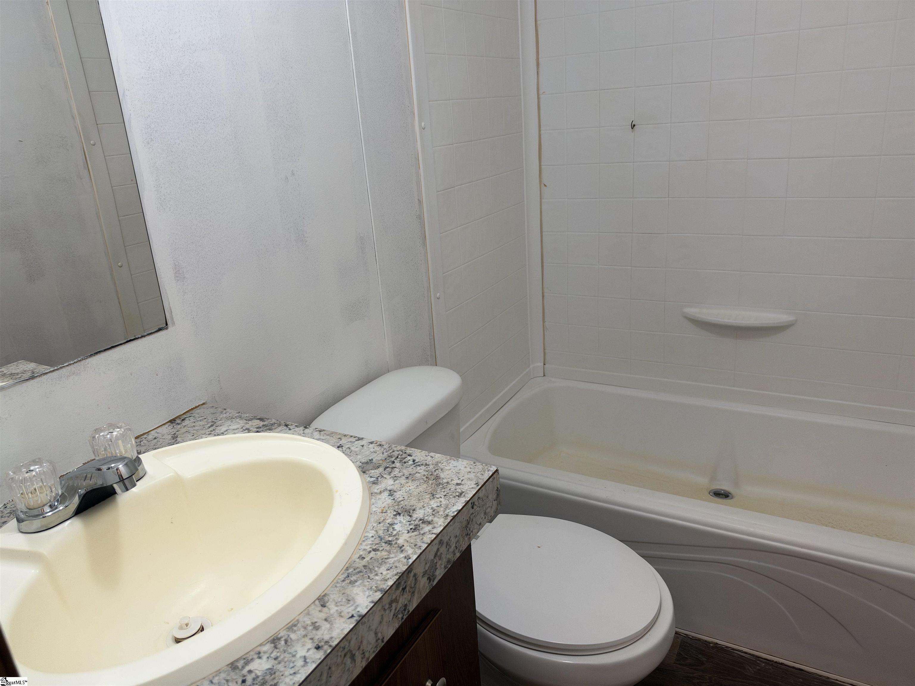 235 Bird Street Property Photo 8