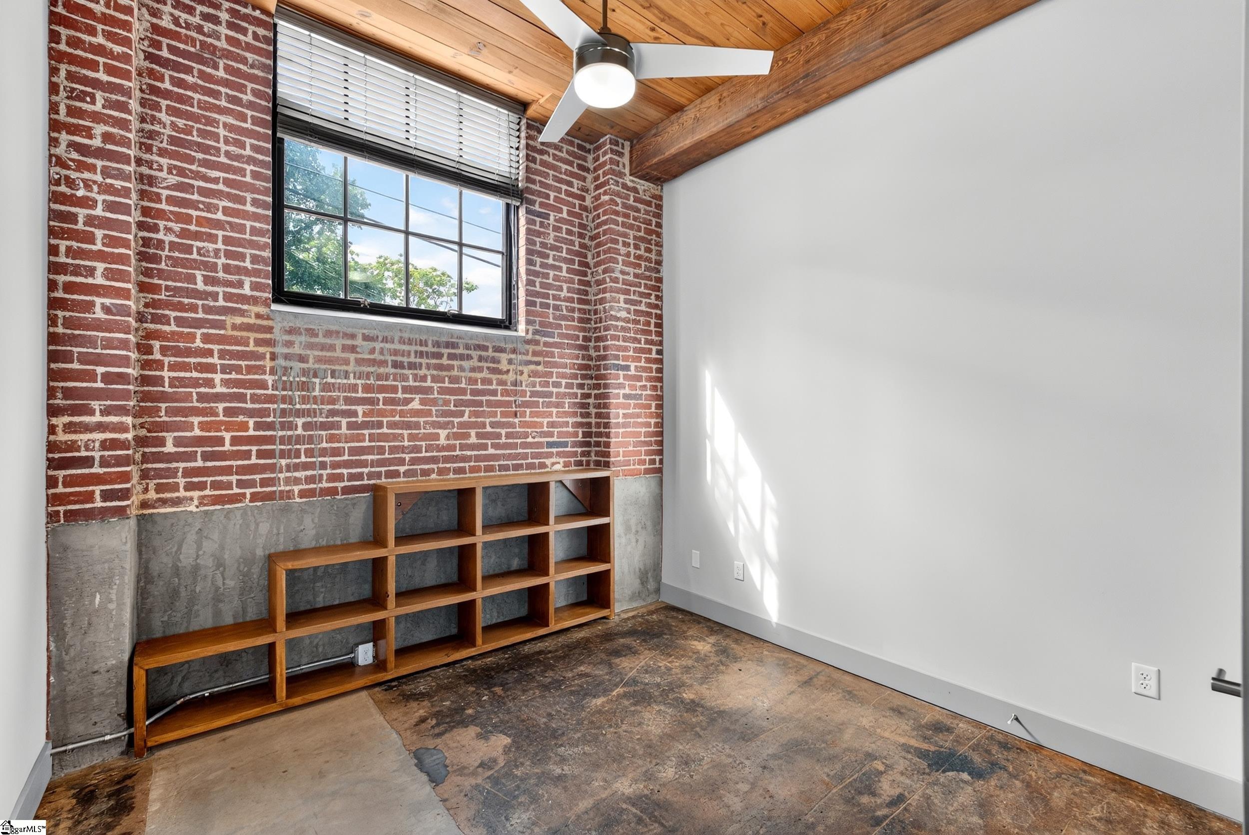 806 Green Avenue Property Photo 12