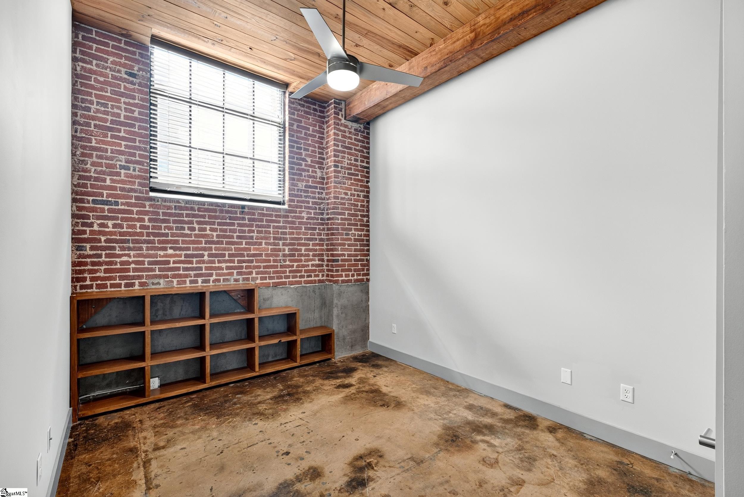806 Green Avenue Property Photo 14