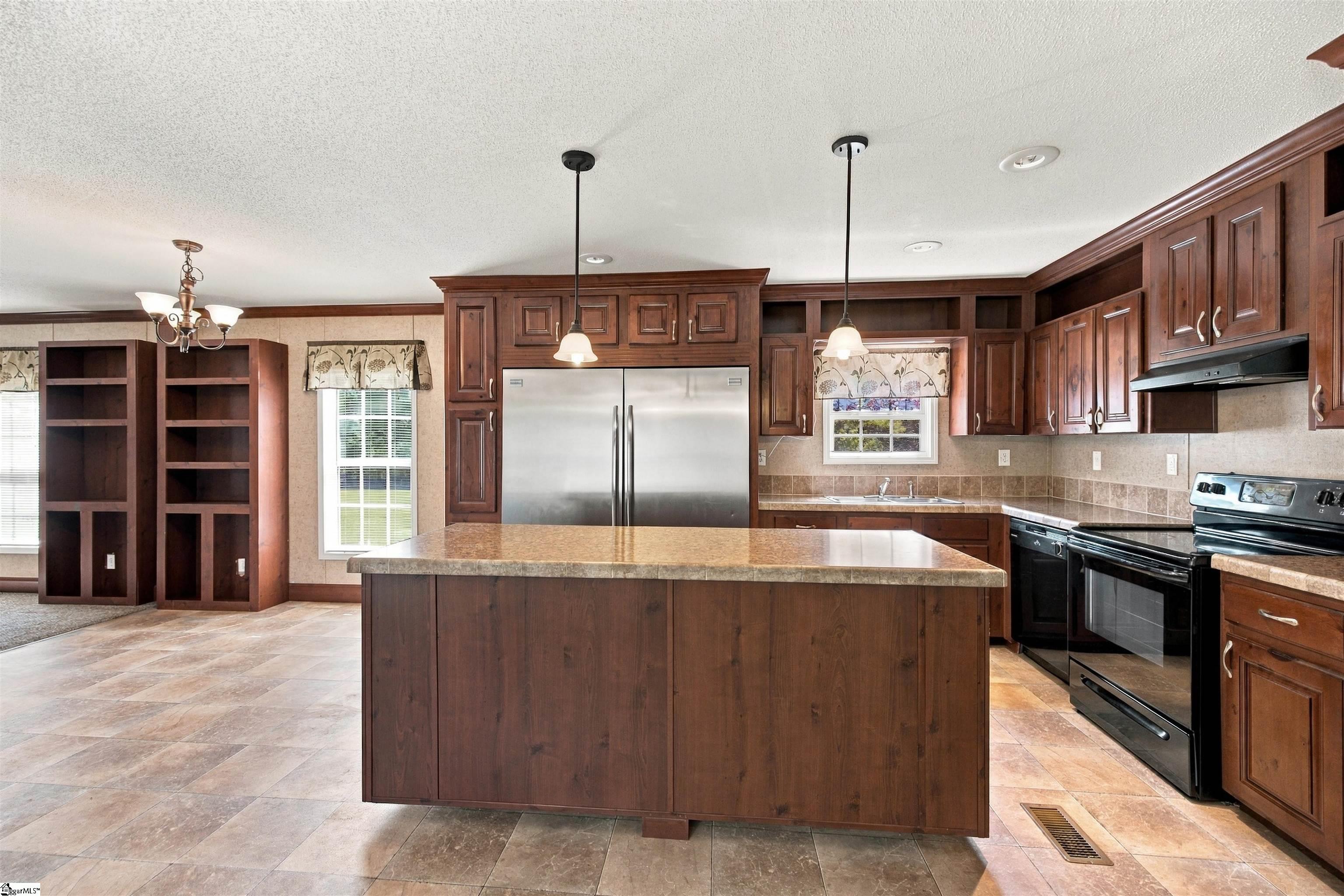608 H I Taylor Road Property Photo 8