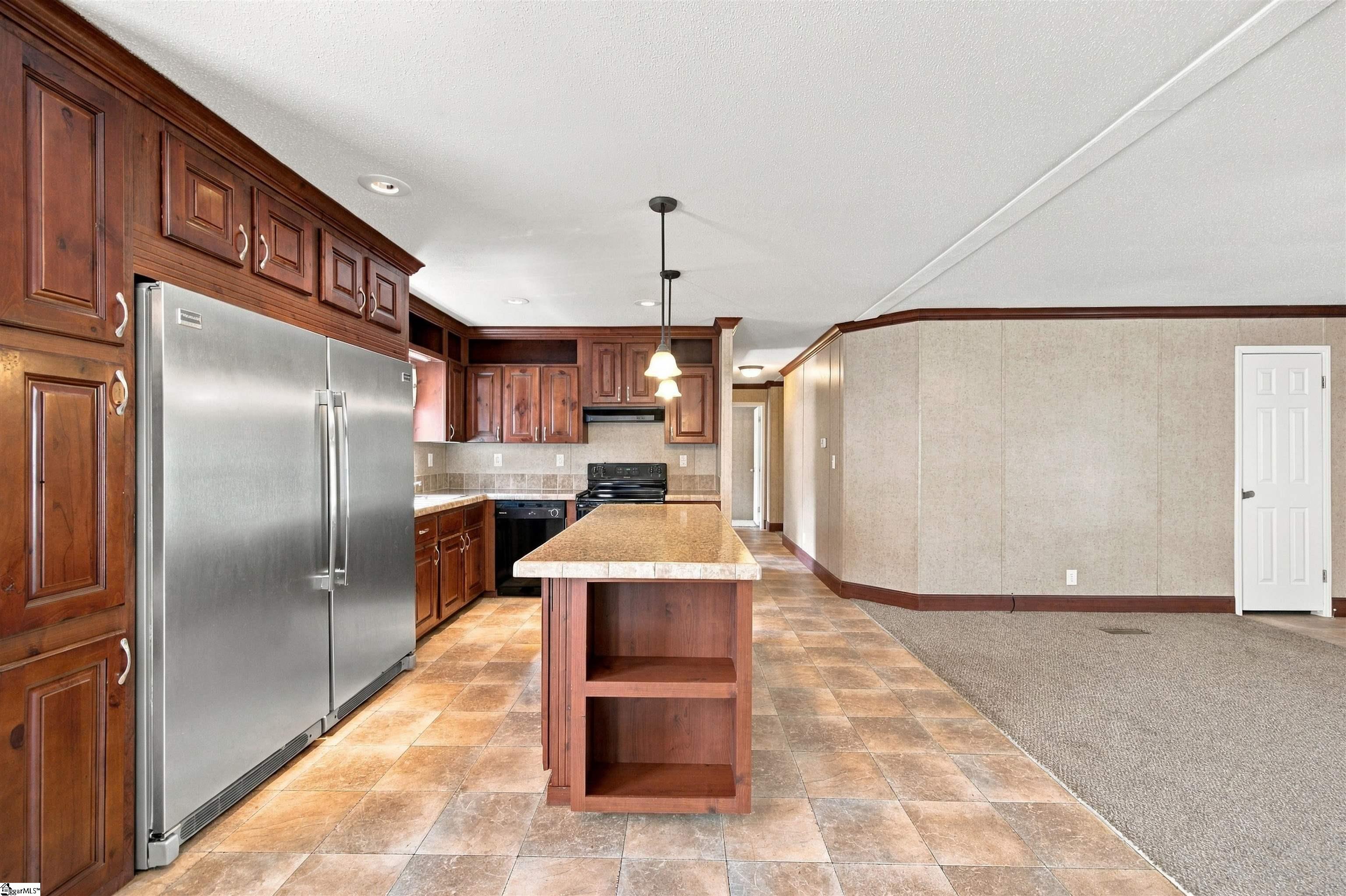 608 H I Taylor Road Property Photo 9