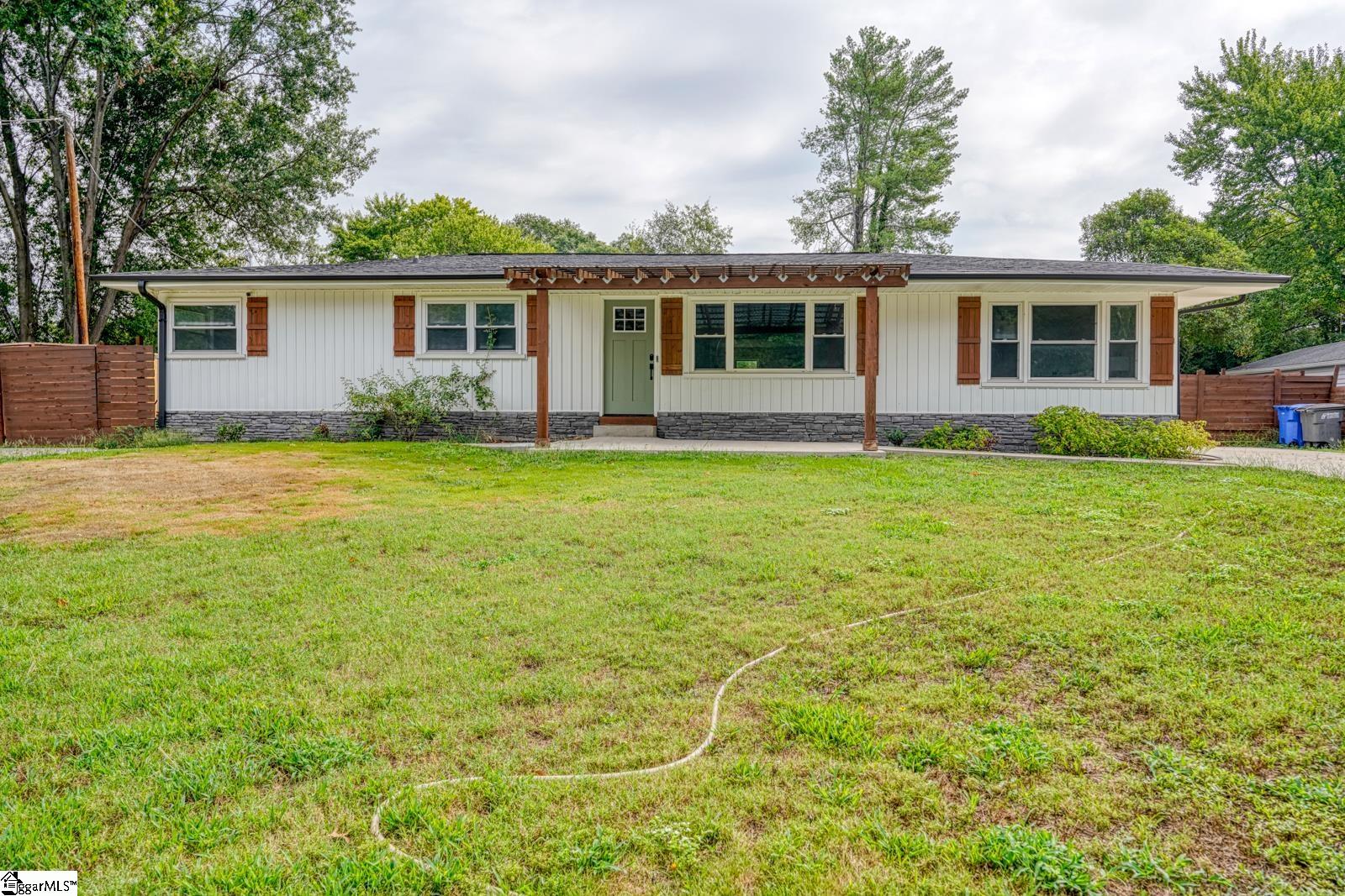 303 Watson Road Property Photo 1