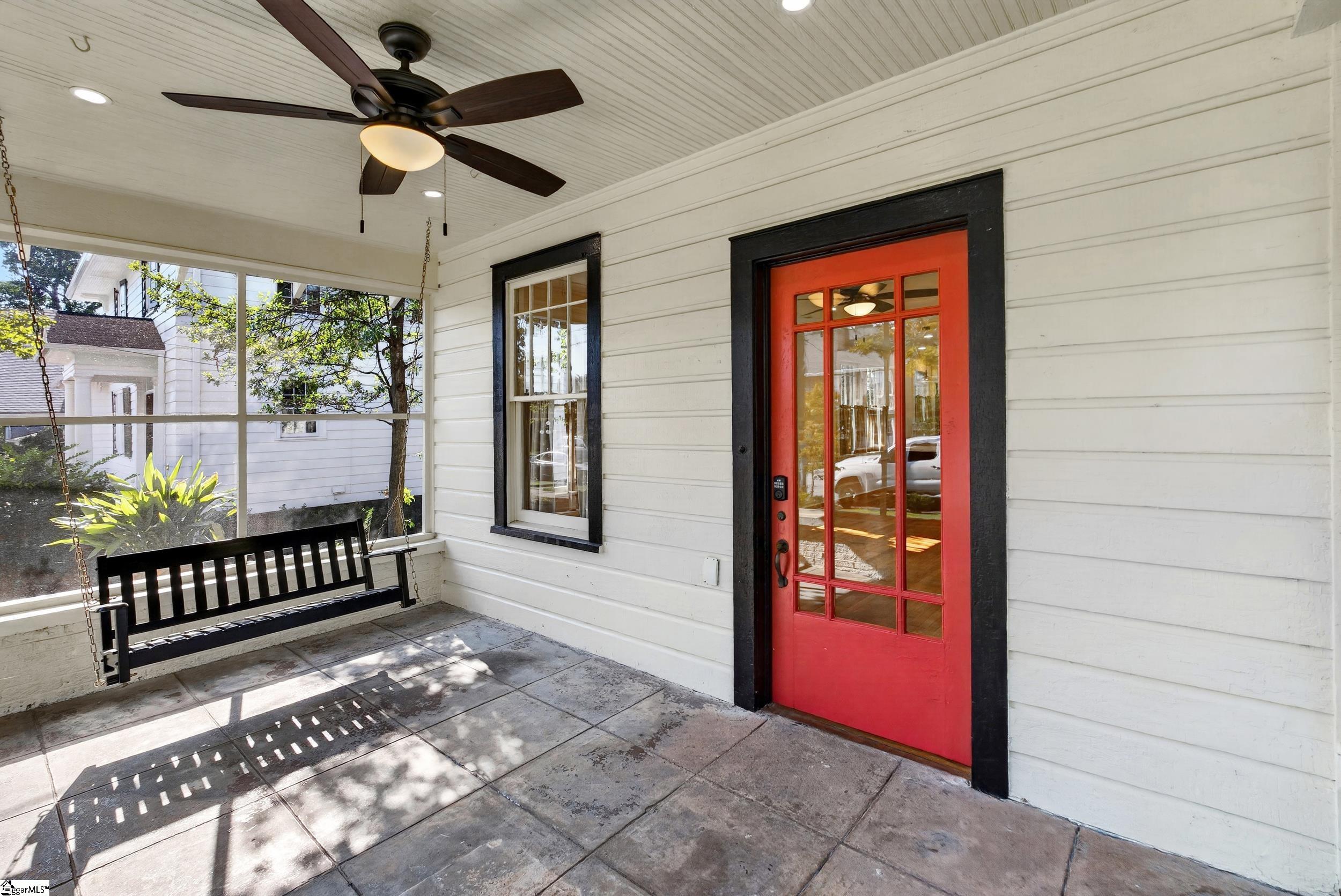 20 E Earle Street Property Photo 6
