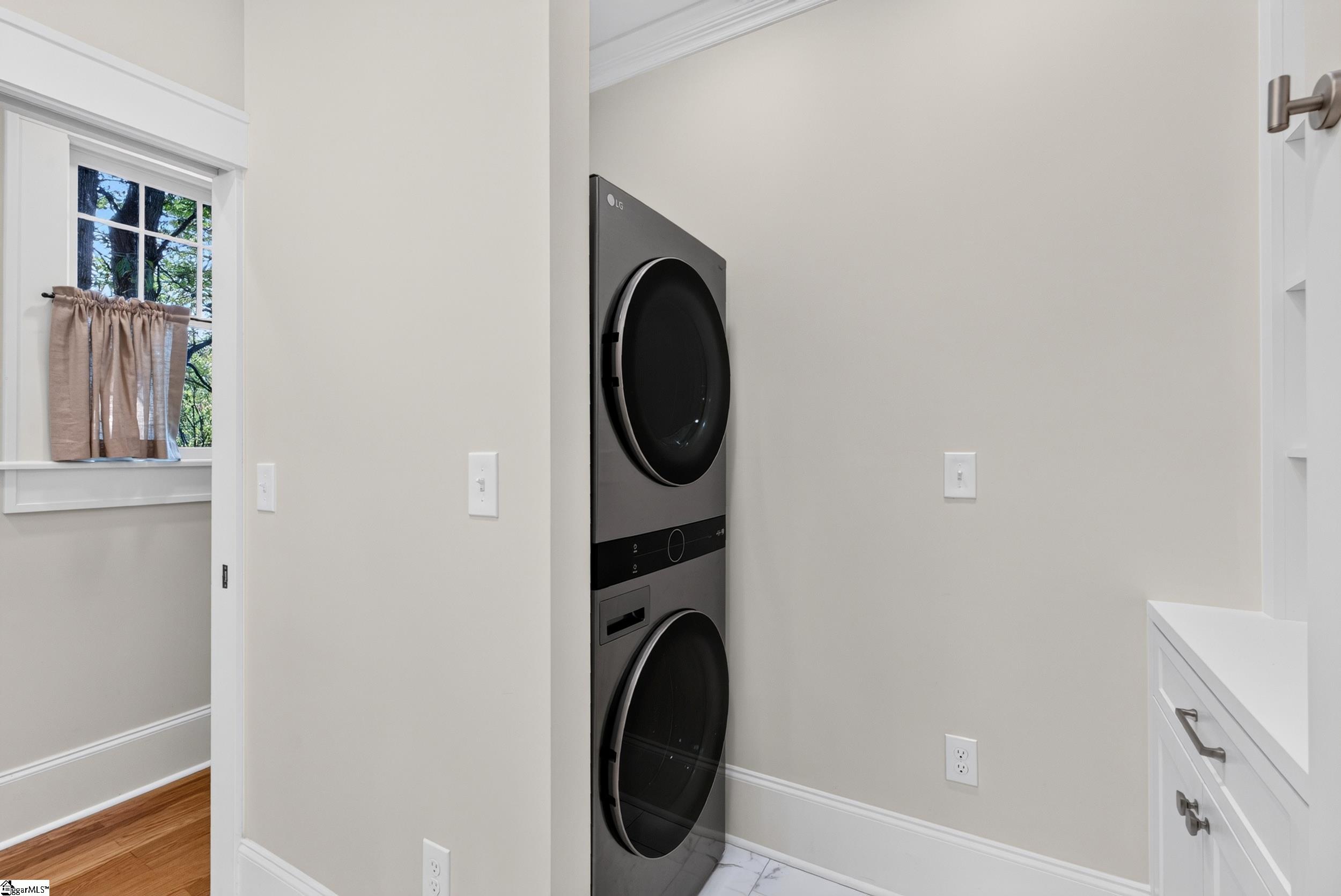 20 E Earle Street Property Photo 15