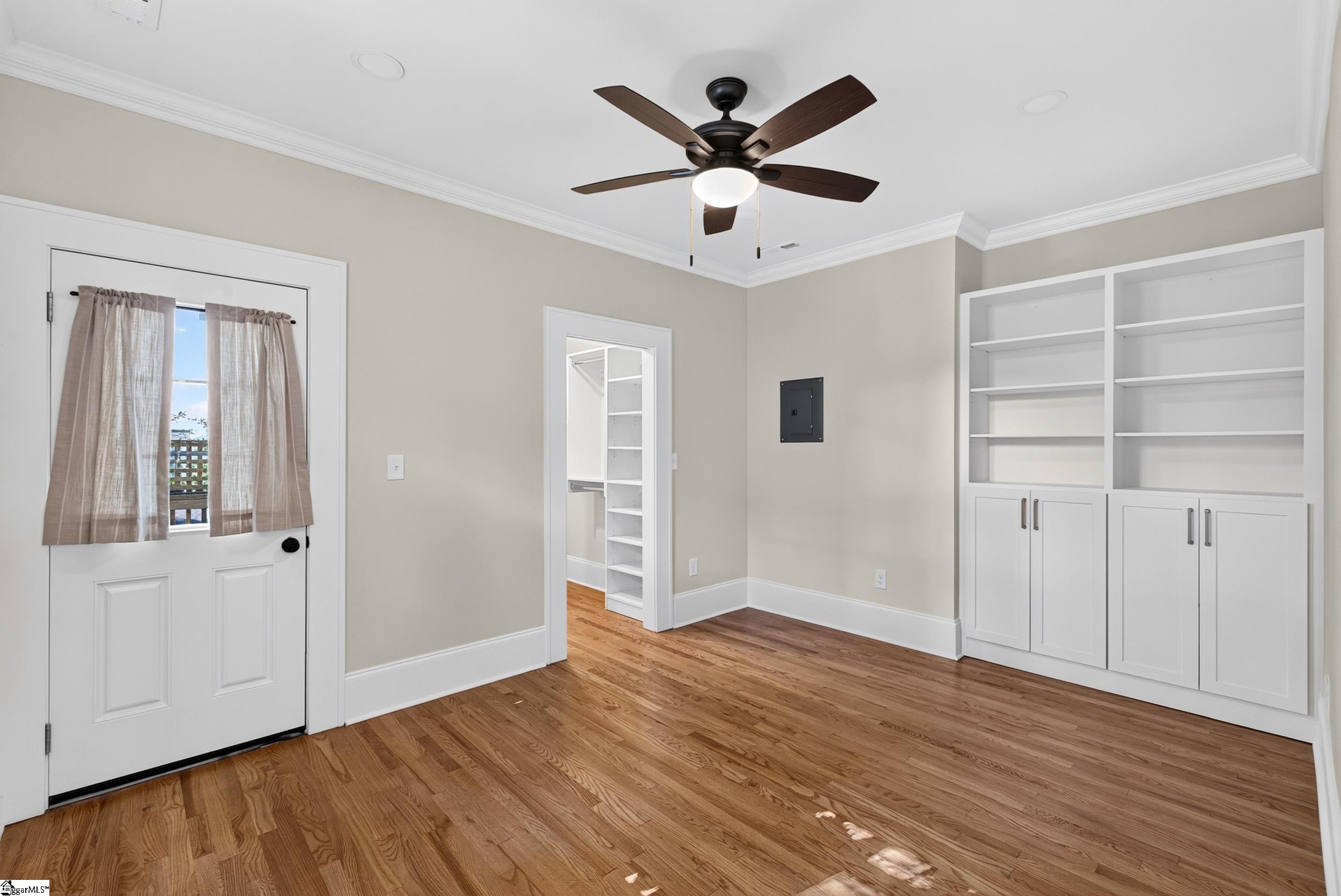 20 E Earle Street Property Photo 16