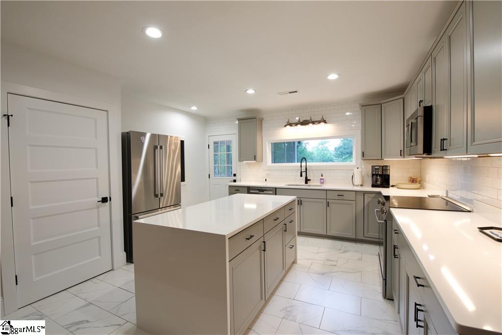 205 Wyatt Avenue Property Photo 2