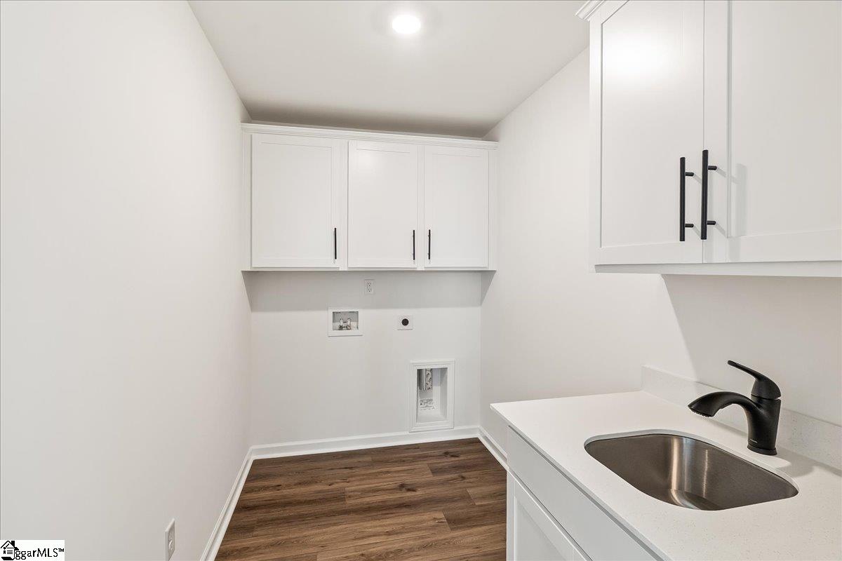 2053 Halton Oaks Drive Property Photo 14