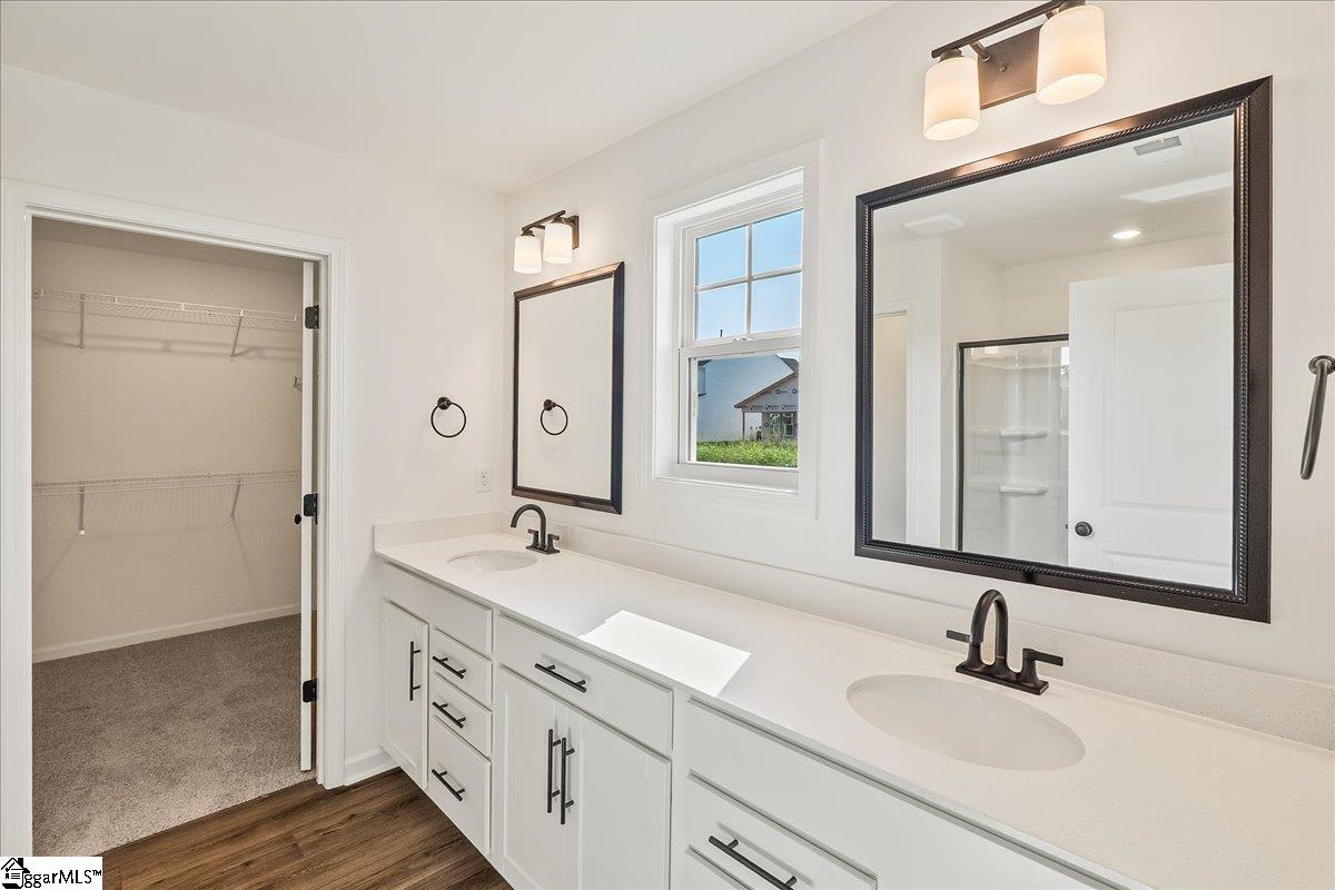 2053 Halton Oaks Drive Property Photo 17
