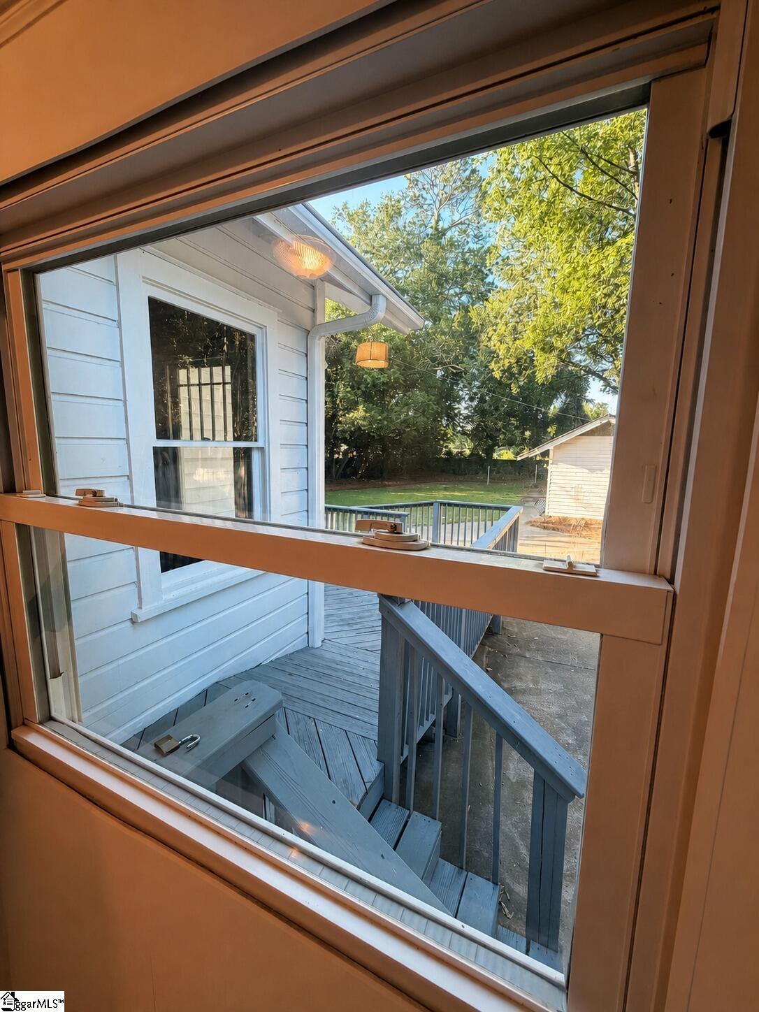 118 E Earle Street Property Photo 32