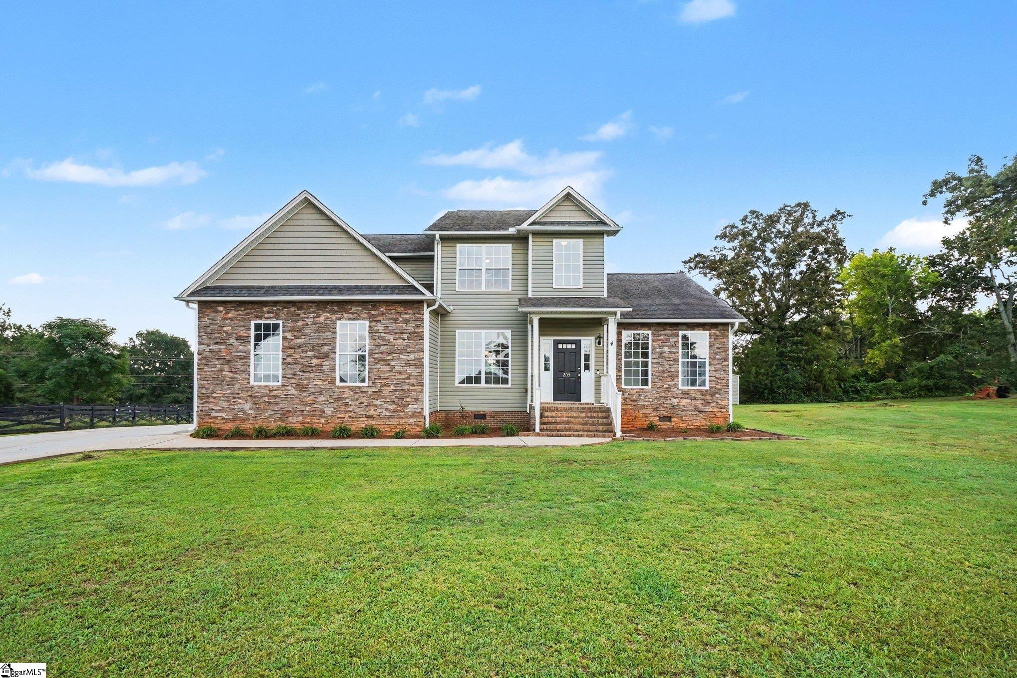 205 Chanticlear Court Property Photo 1