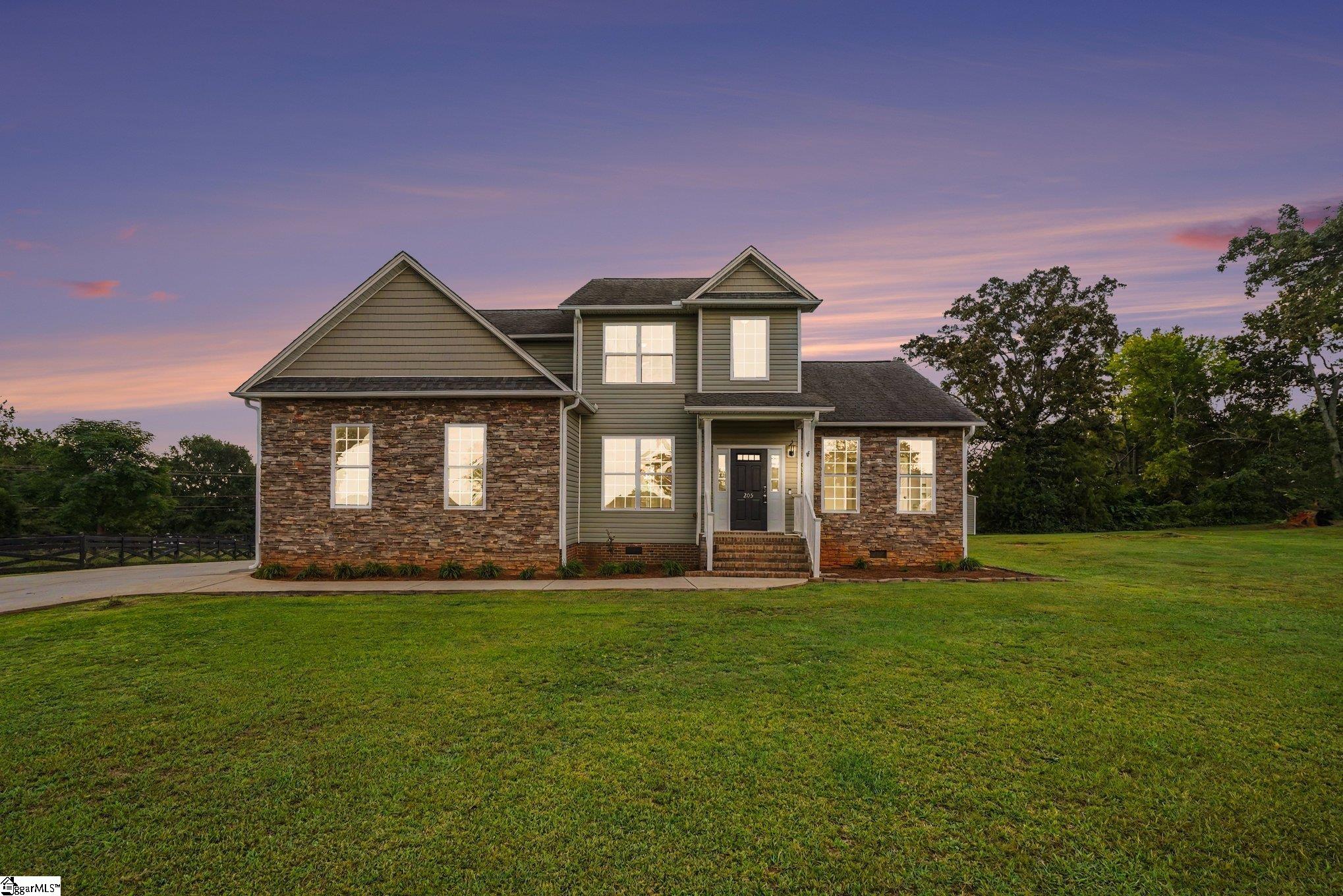 205 Chanticlear Court Property Photo 3