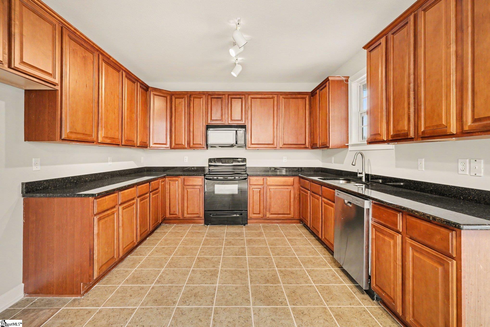 205 Chanticlear Court Property Photo 16