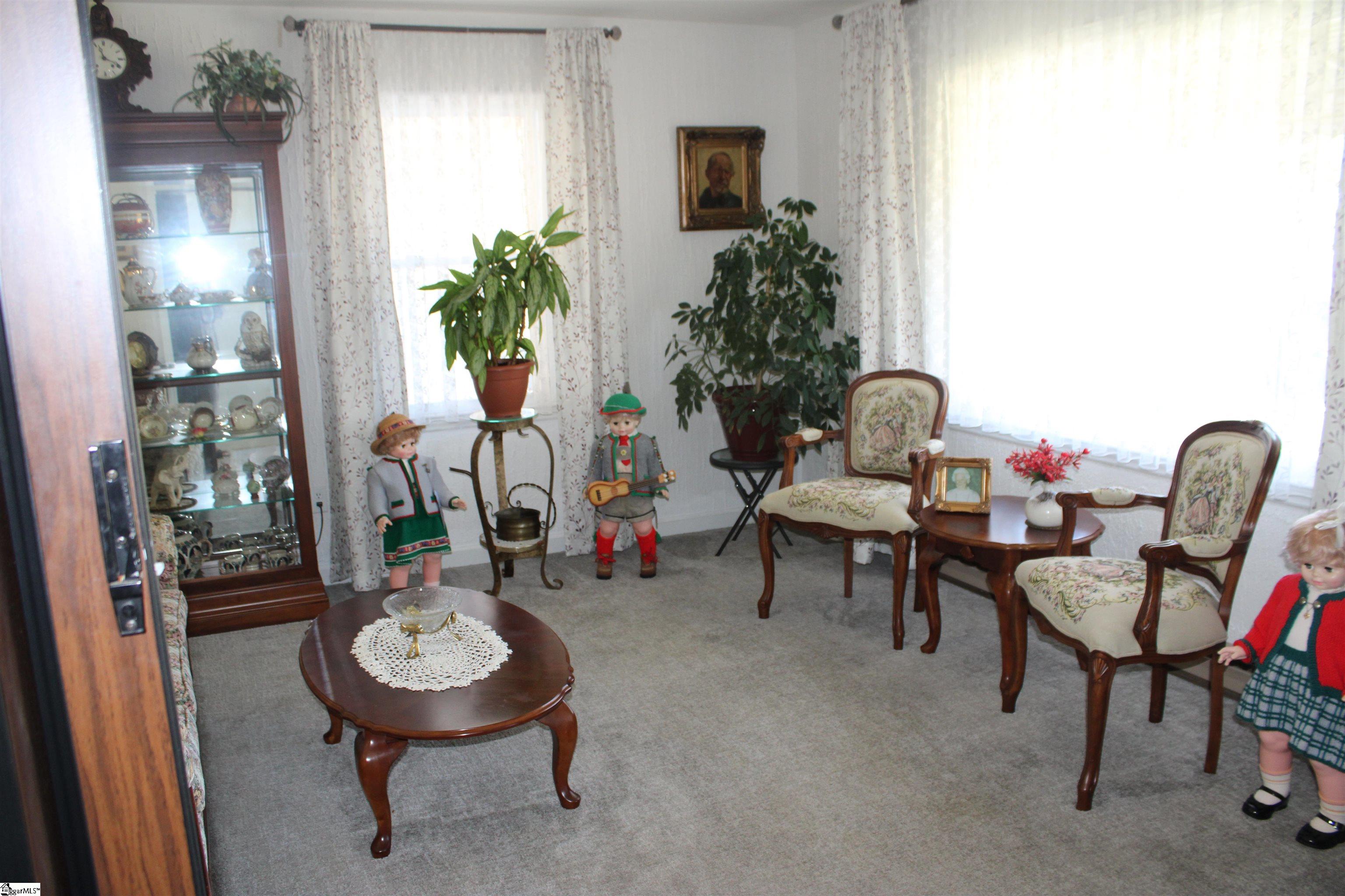 1285 Springdale Road Property Photo 5