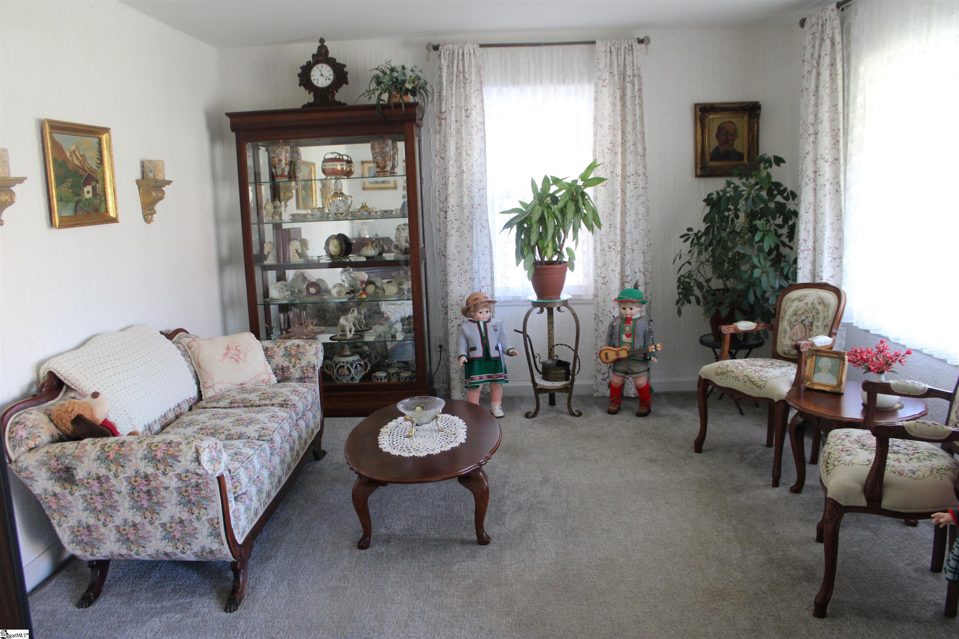 1285 Springdale Road Property Photo 6