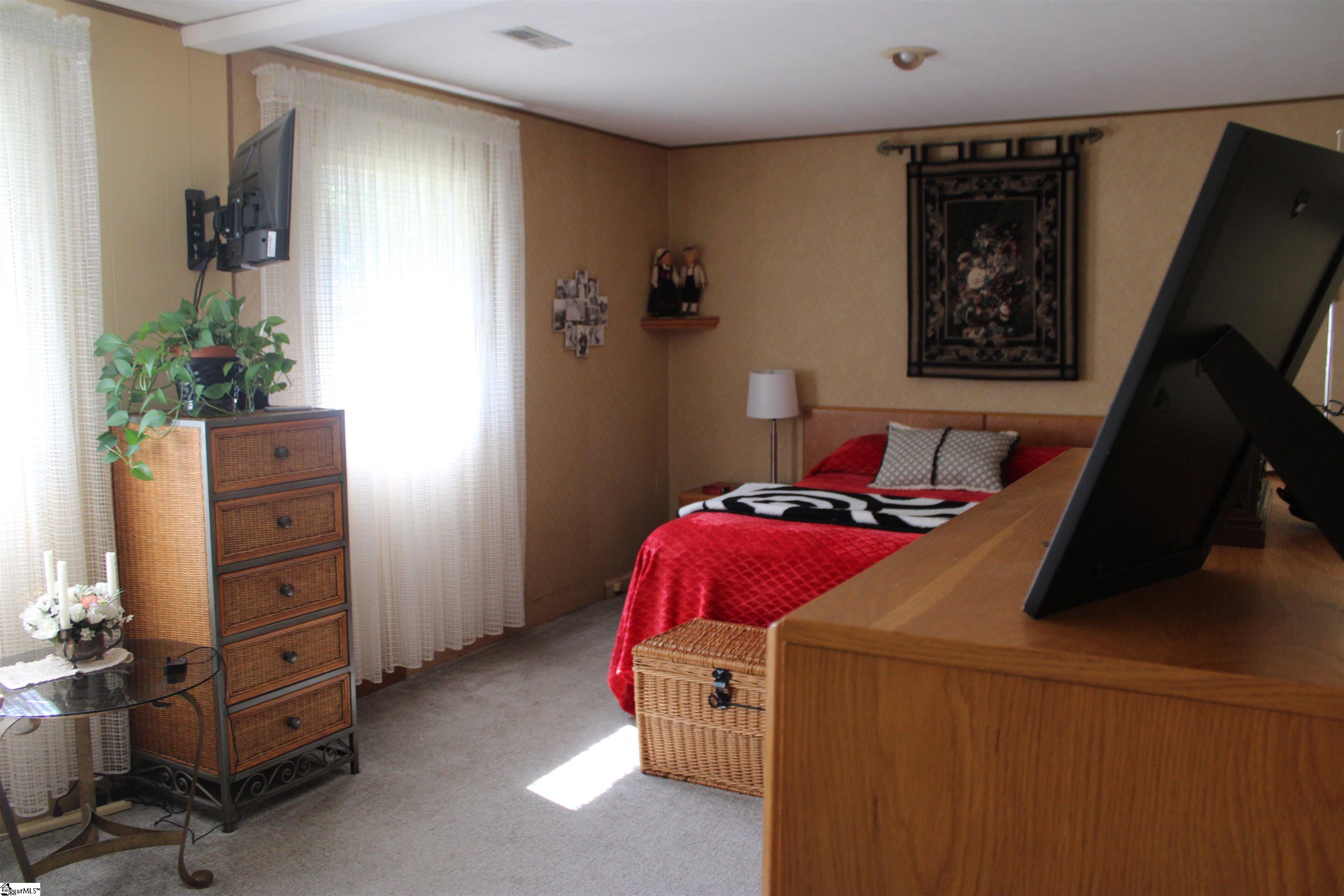 1285 Springdale Road Property Photo 11