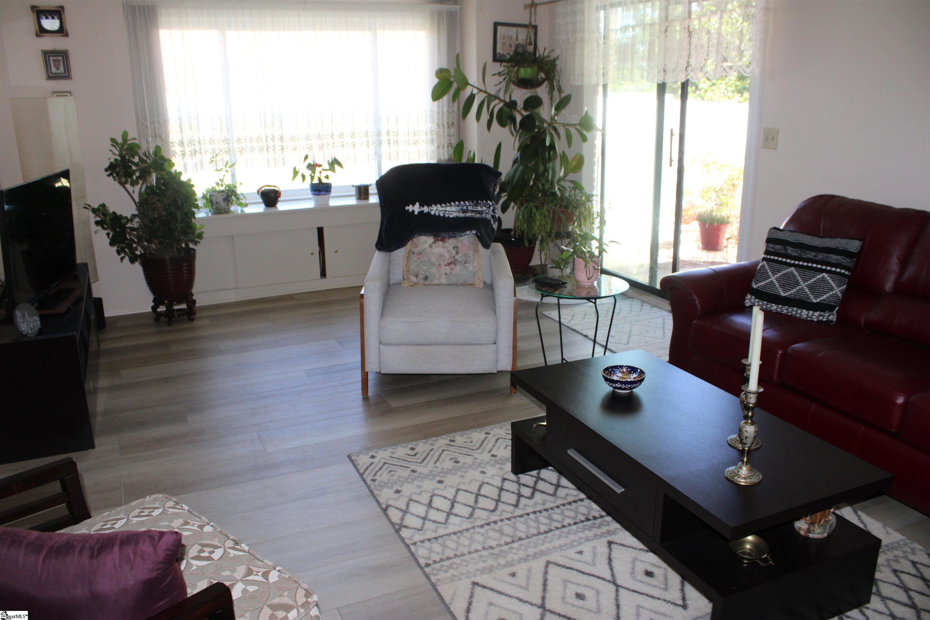 1285 Springdale Road Property Photo 16