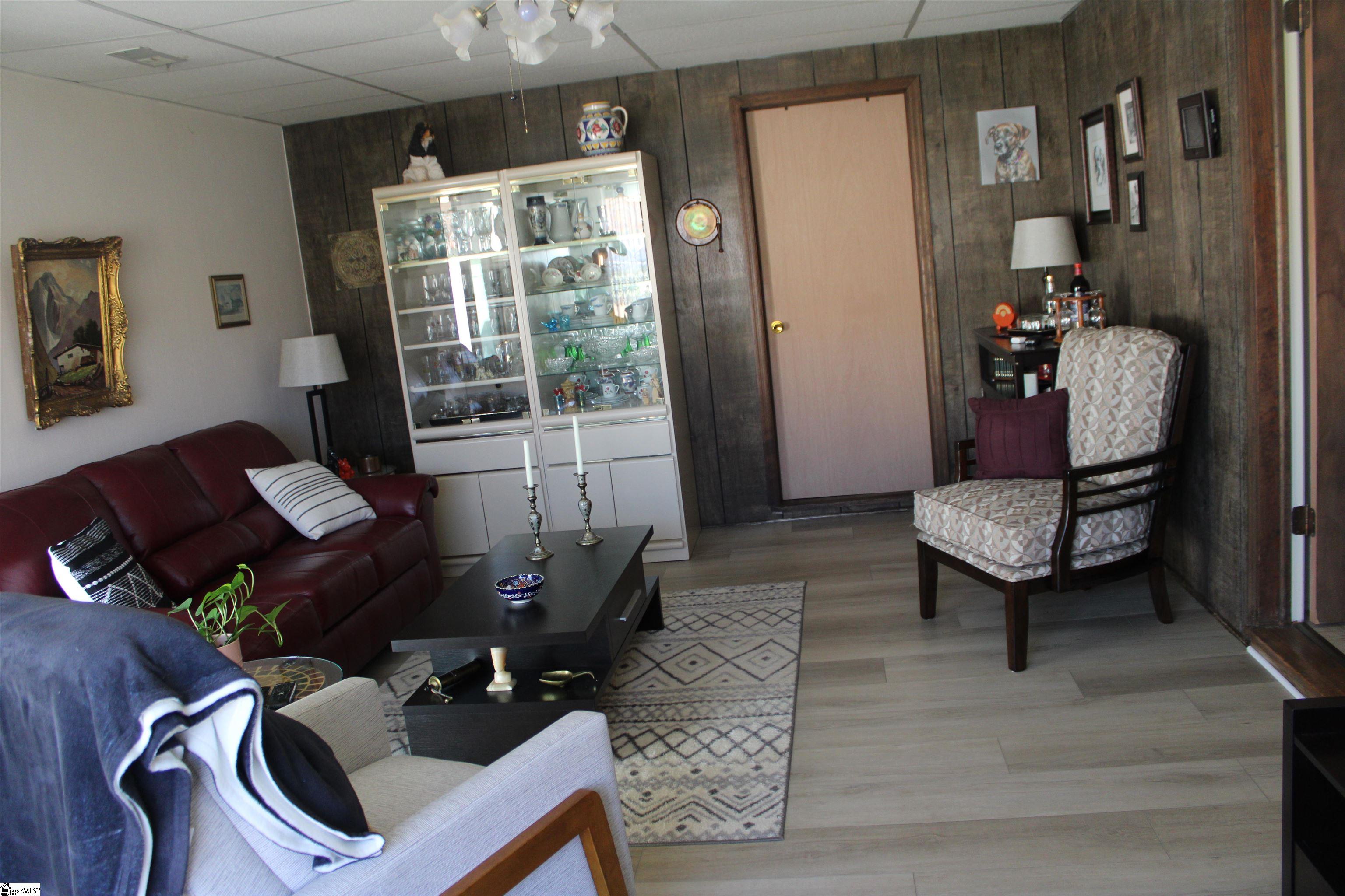 1285 Springdale Road Property Photo 19