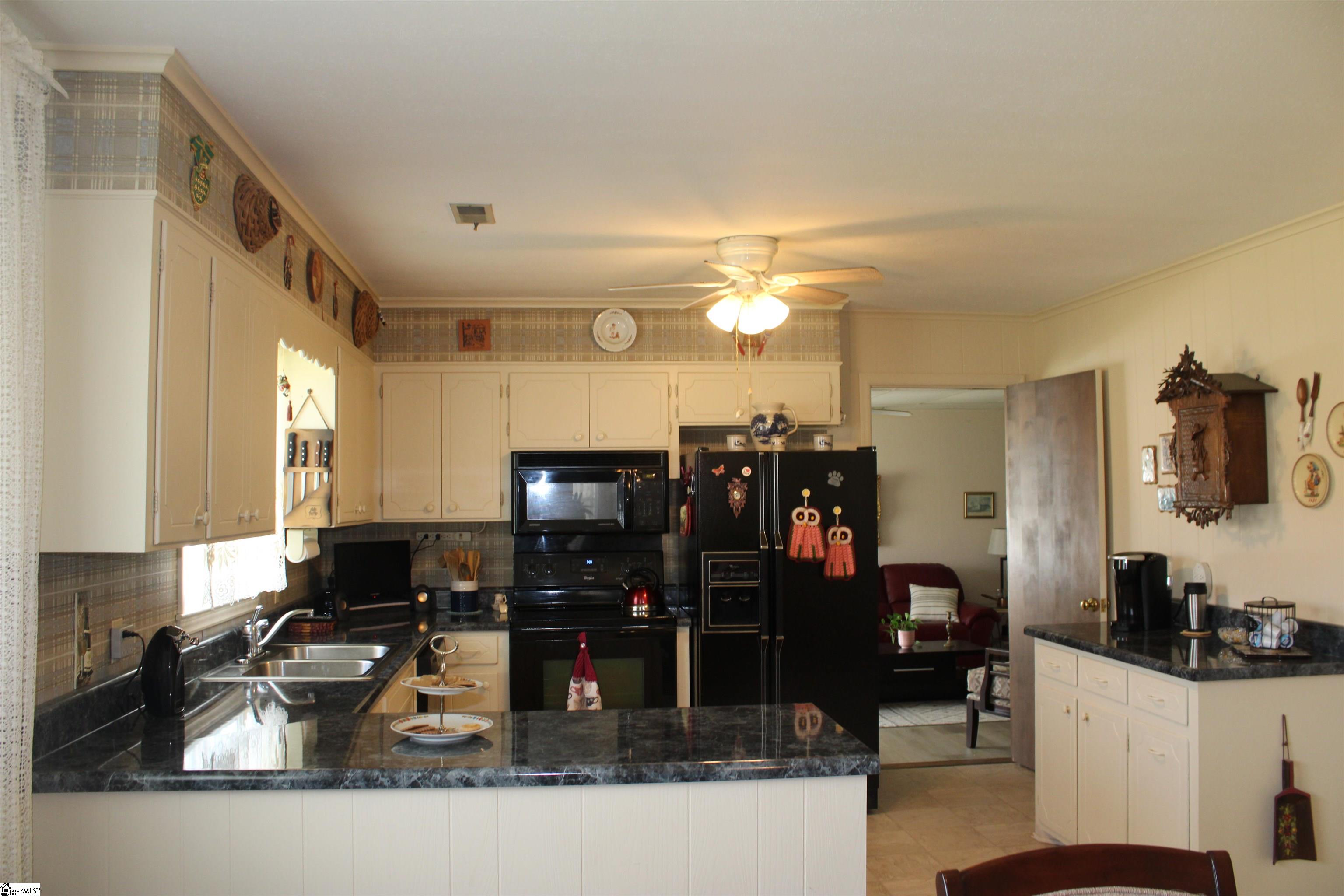 1285 Springdale Road Property Photo 20